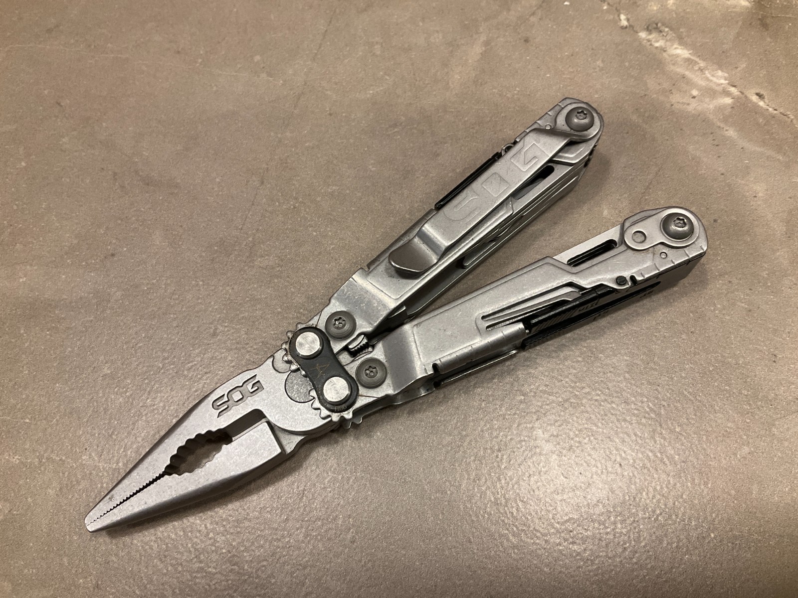 SOG PowerPint Mini Compact Stainless Steel Pocket Multi Tool 18