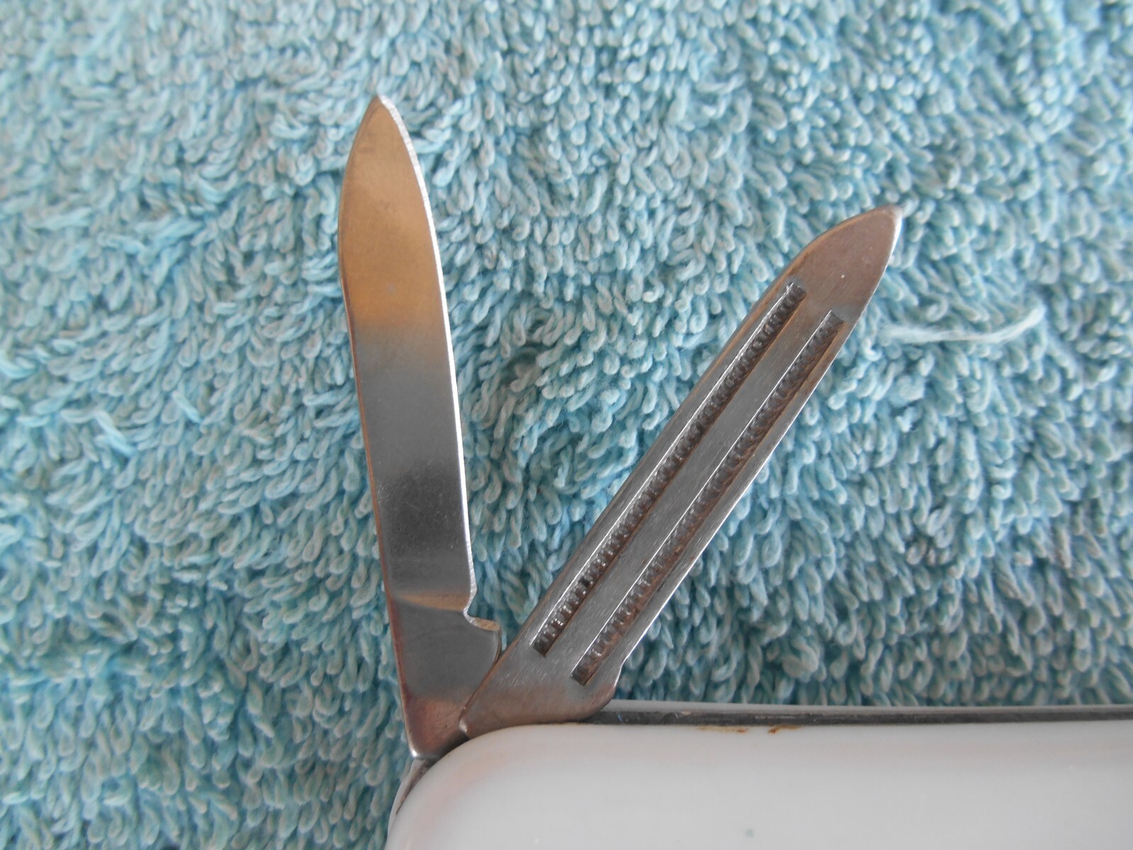 MULTI TOOL POCKET Knife 5 Function WHITE Stainless China FOR HAYES INC.