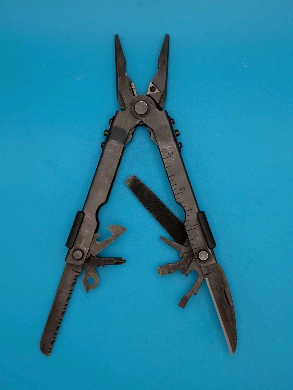 Gerber MP600 Black Oxide Multi-Tool Needle Nose Pliers!