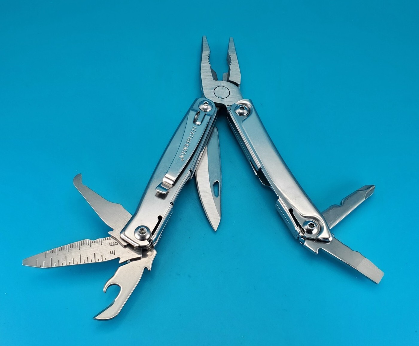 Leatherman Rev 3.8″ Multi-Tool, Stainless!