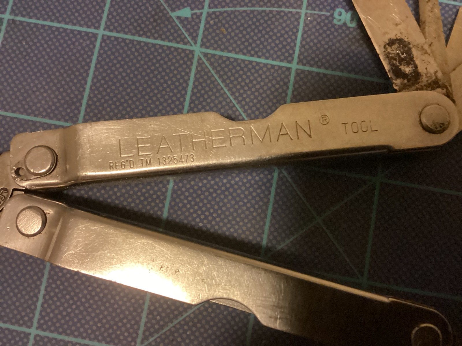 Leatherman Japan BIG LETTER PST Pocket Survival Tool