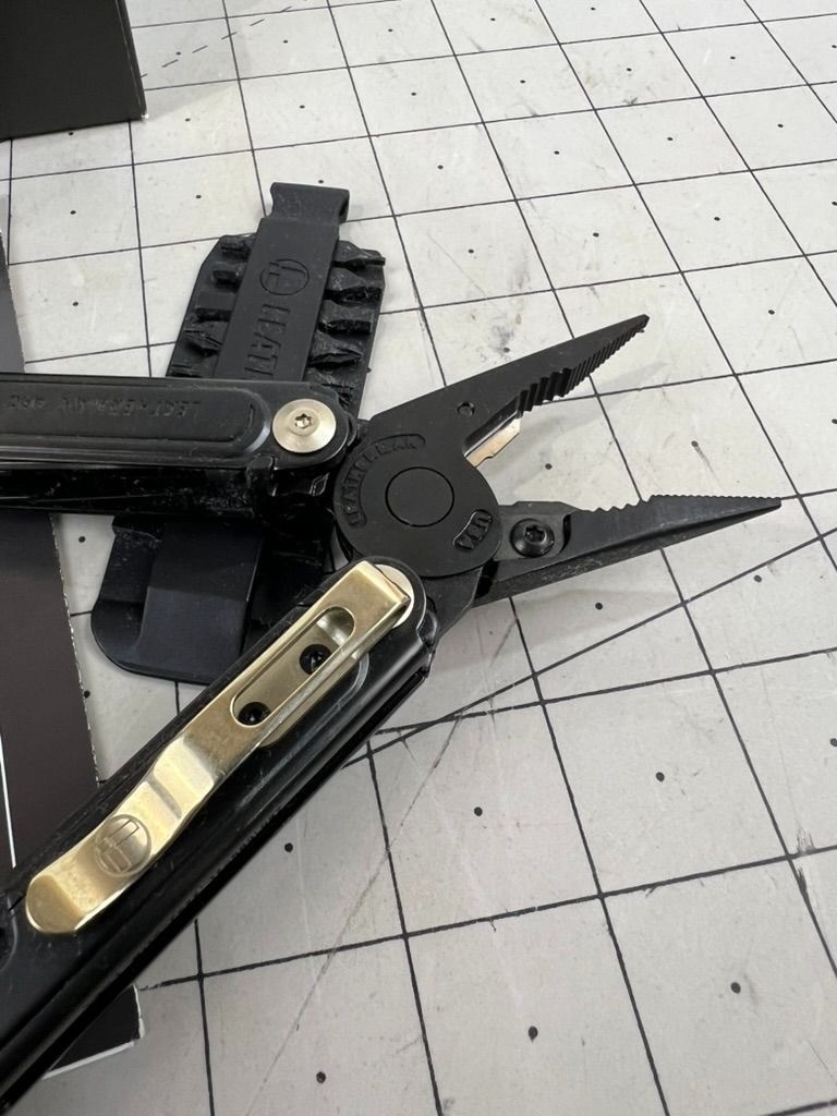 Leatherman Arc Obsidian Multitool Limited Edition W/Leather Sheath