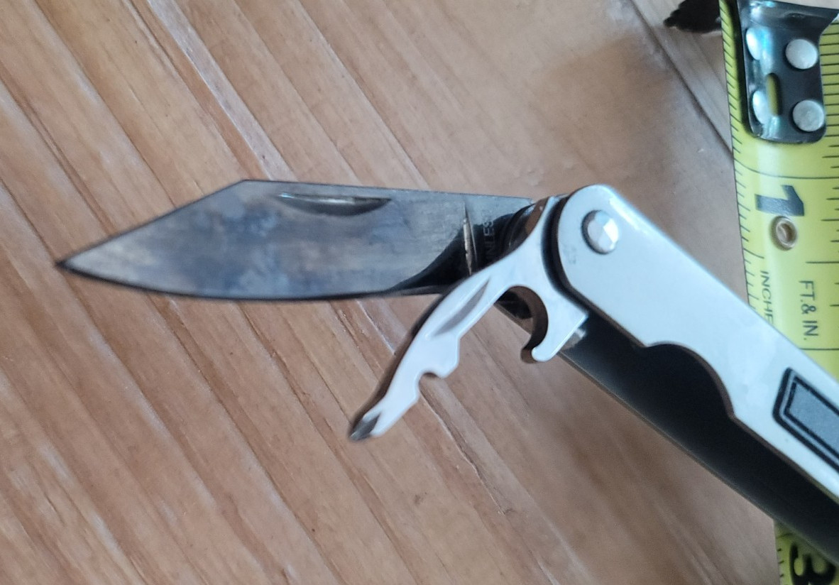 Eddie Bauer 5 Function Multi-Tool – Stainless – Lock Lever – Very Good Condition