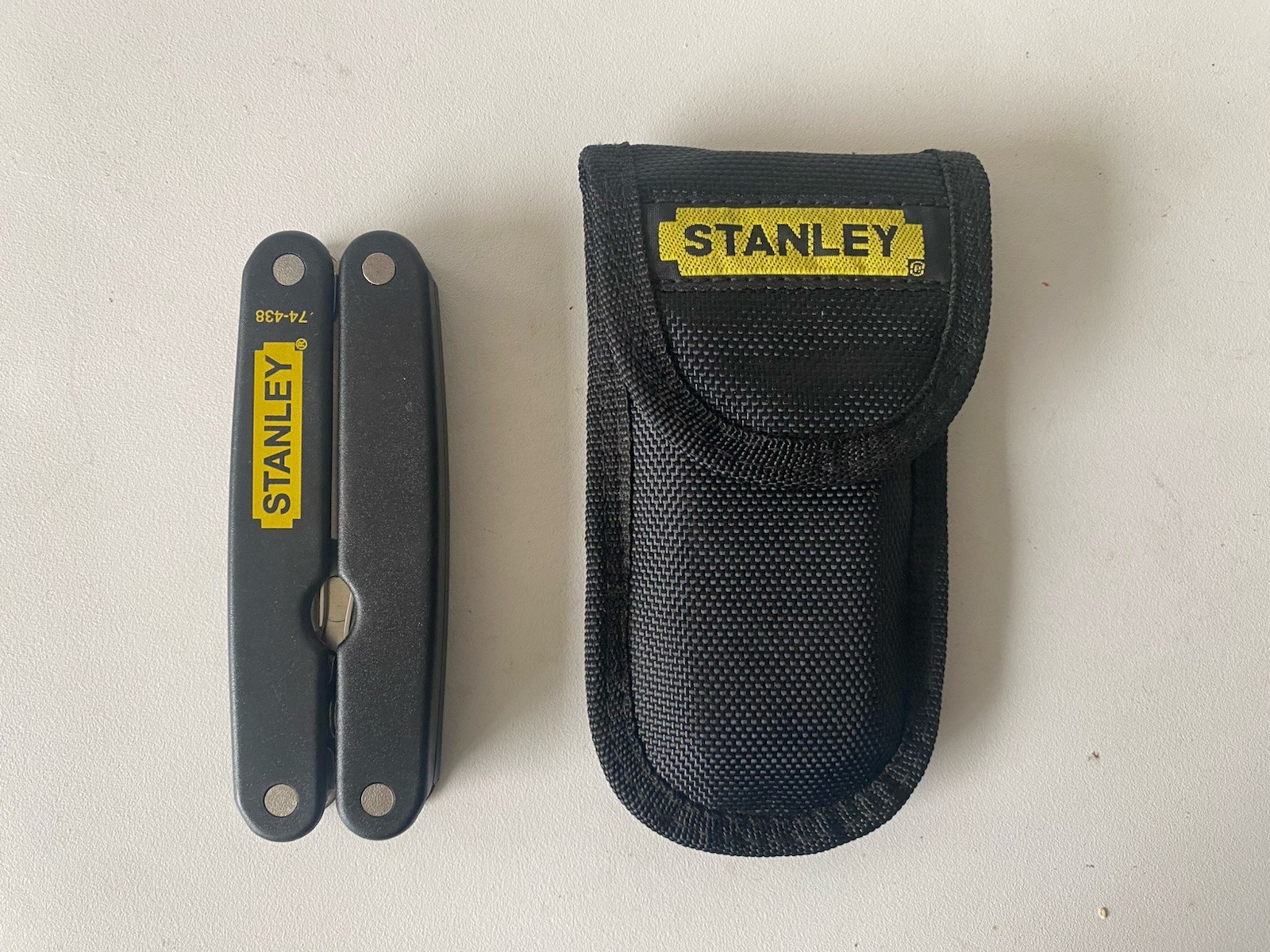 New STANLEY MULTI TOOL 5 IN 1 STAINLESS STEEL 74-438 With Sheath Electricians