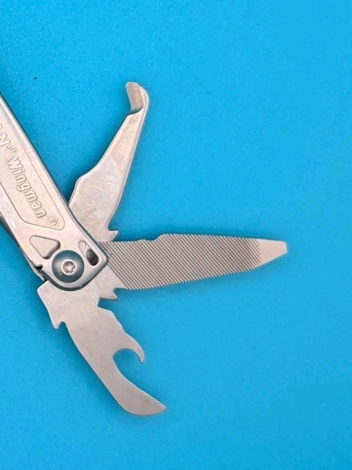 LEATHERMAN WINGMAN MULTI-TOOL! FAST SHIPPING!