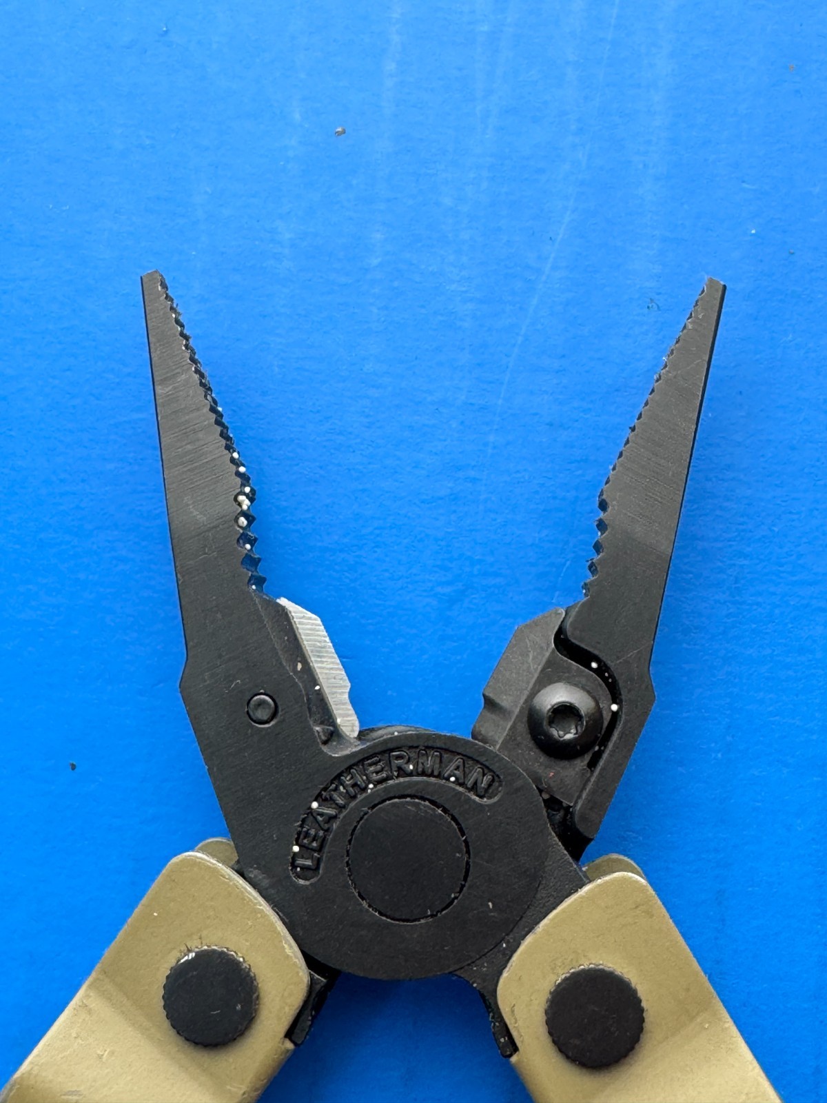 Leatherman Rebar Multi-Tool Coyote Tan