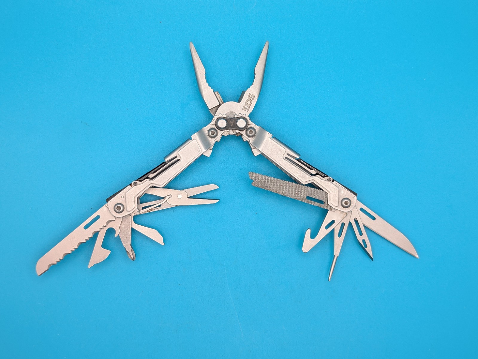 SOG PowerPint Tool Compact Lightweight Silver Multi-Tool!