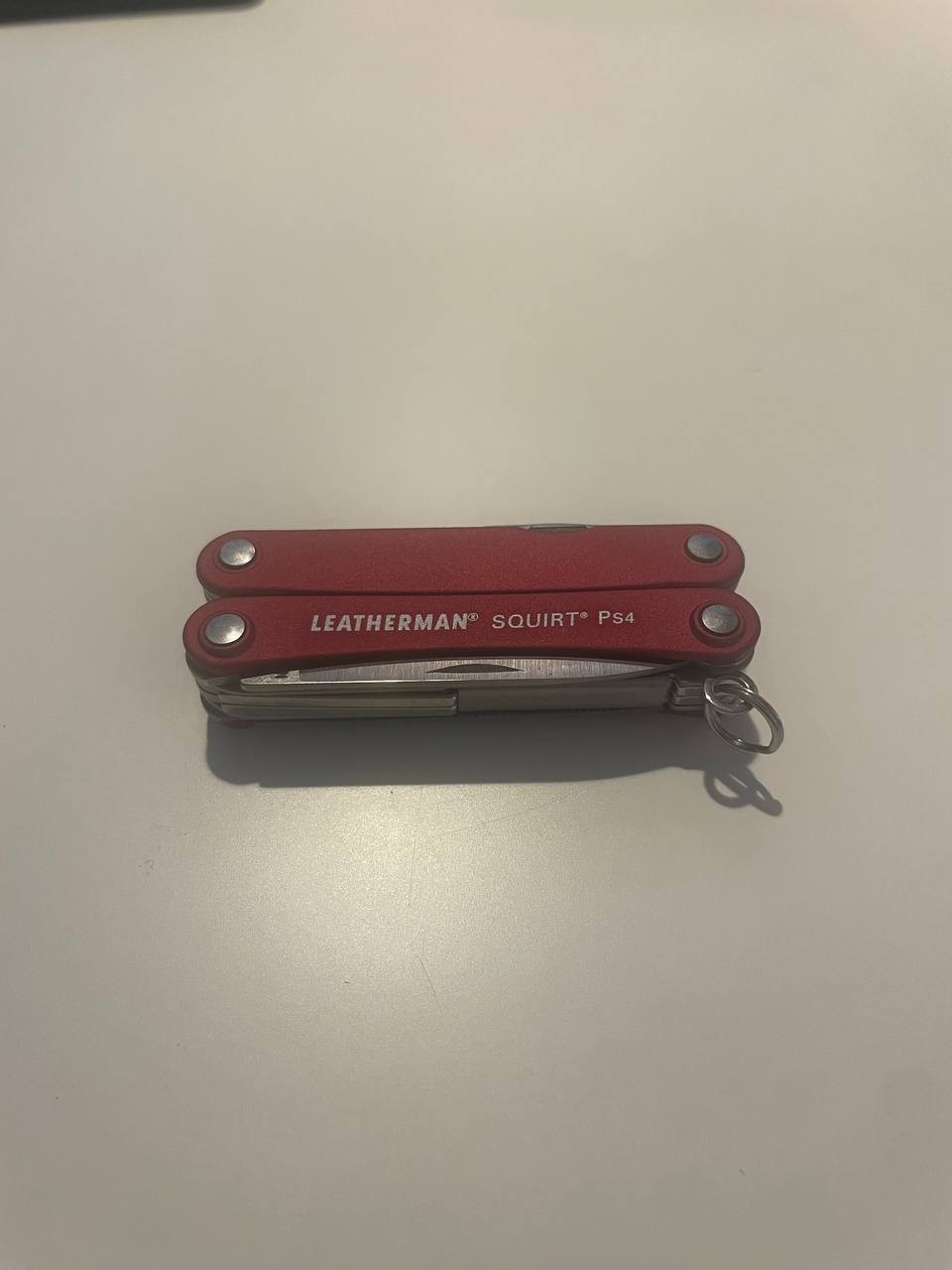 *BRAND NEW* RARE Leatherman SQUIRT PS4 Multi-Tool Red DISCONTINUED/RETIRED 2023