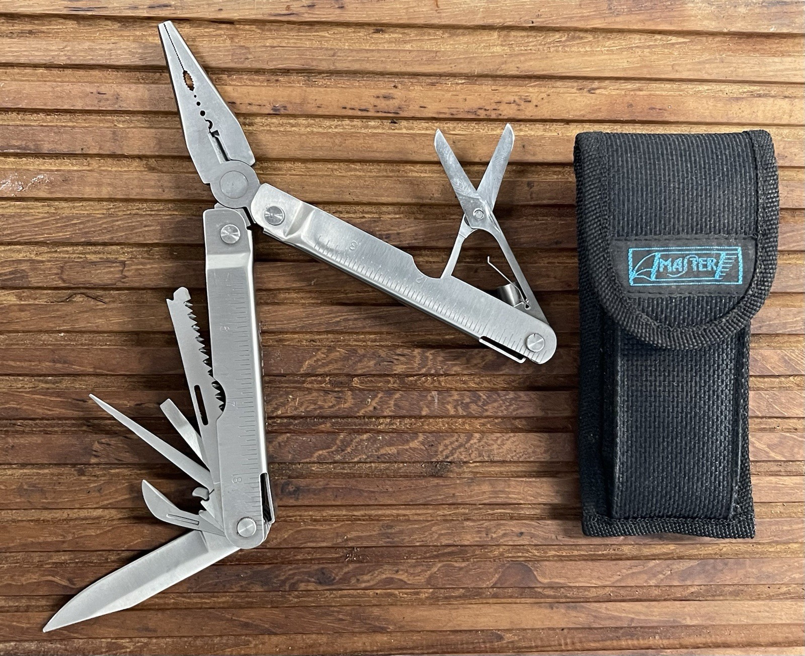 Master Tool Multi Tool Pocket Knife