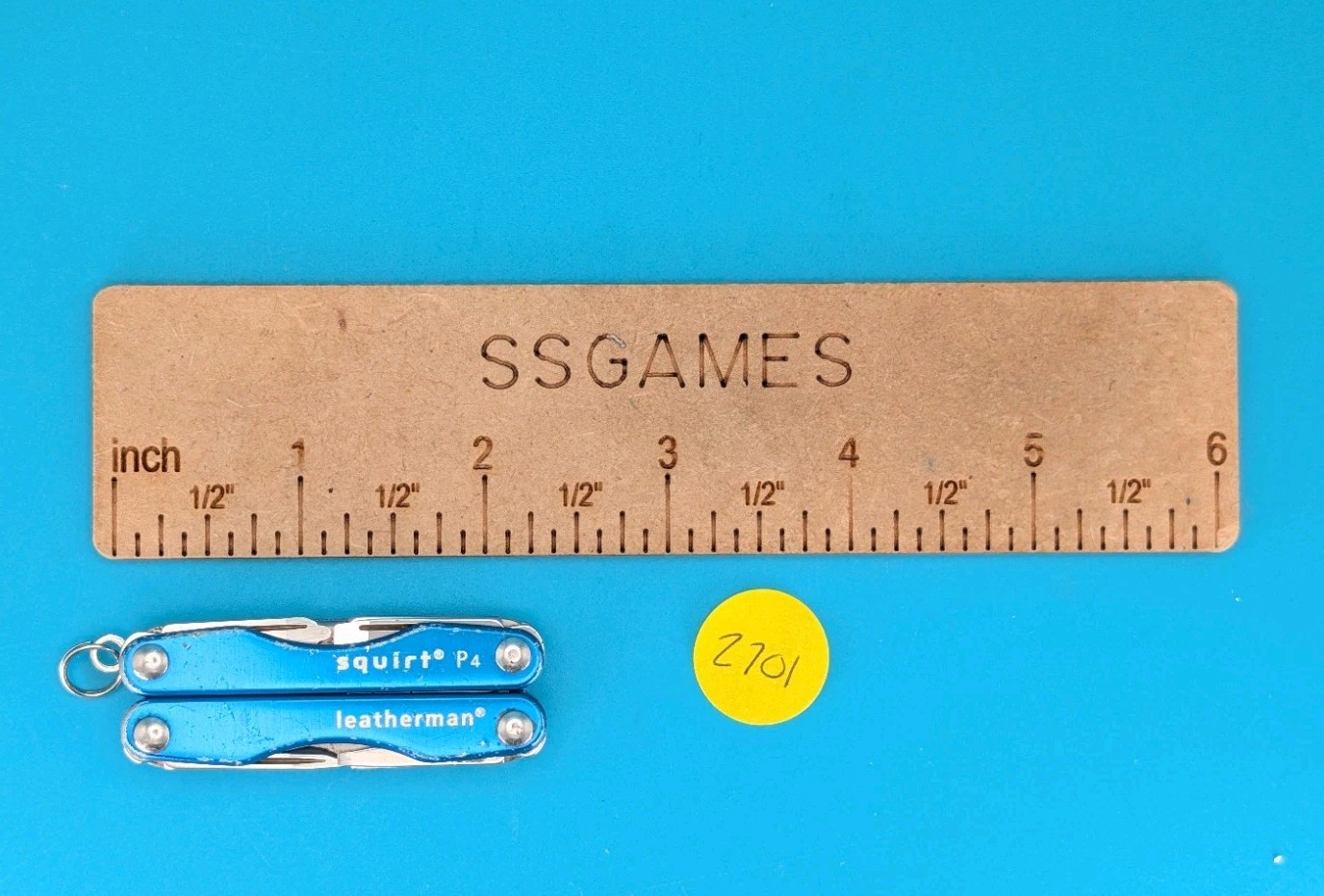 Leatherman Squirt P4 Multi-Tool, Key Ring, Retired, BLUE!