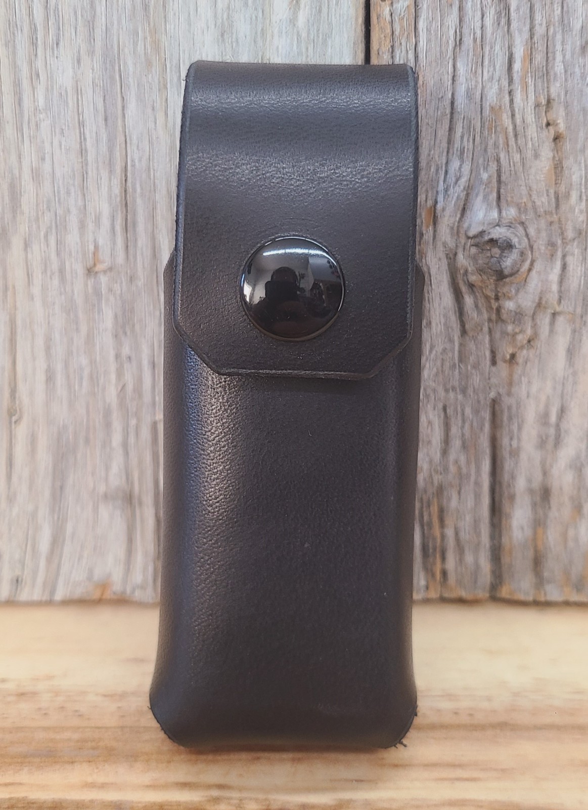 Leather Sheath for Leatherman WAVE. One Piece Riveted Design