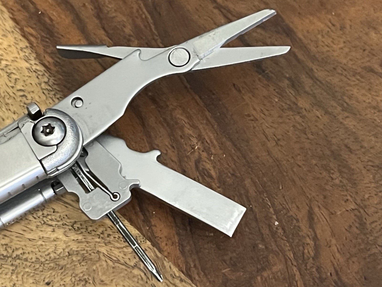 Leatherman Wave Multi-Tool Knife Great Condition!! w/New Molle Sheath ~TASKCo