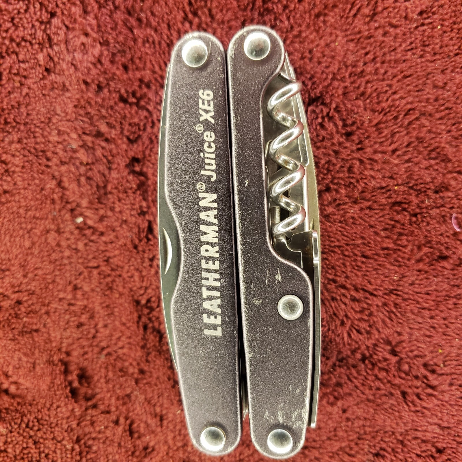 Leatherman Juice XE6 Multi-Tool Grey Retired Pliers Multi Tool read
