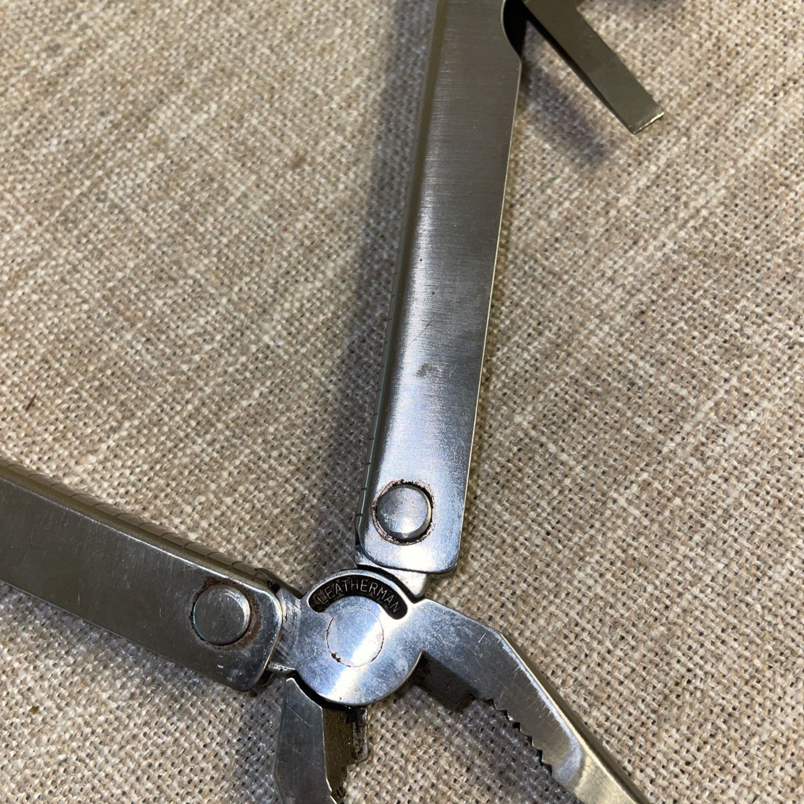 Vintage Leatherman 9 Multi Tool With Sheath. USA Made Pat. 1325473