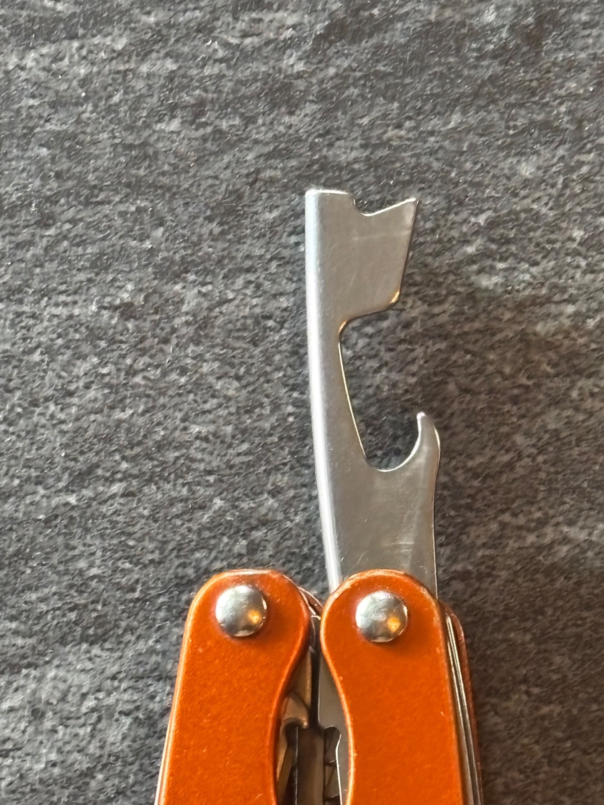 Rare Leatherman JUICE S2 orange with sheath. FREE SHIPPING!