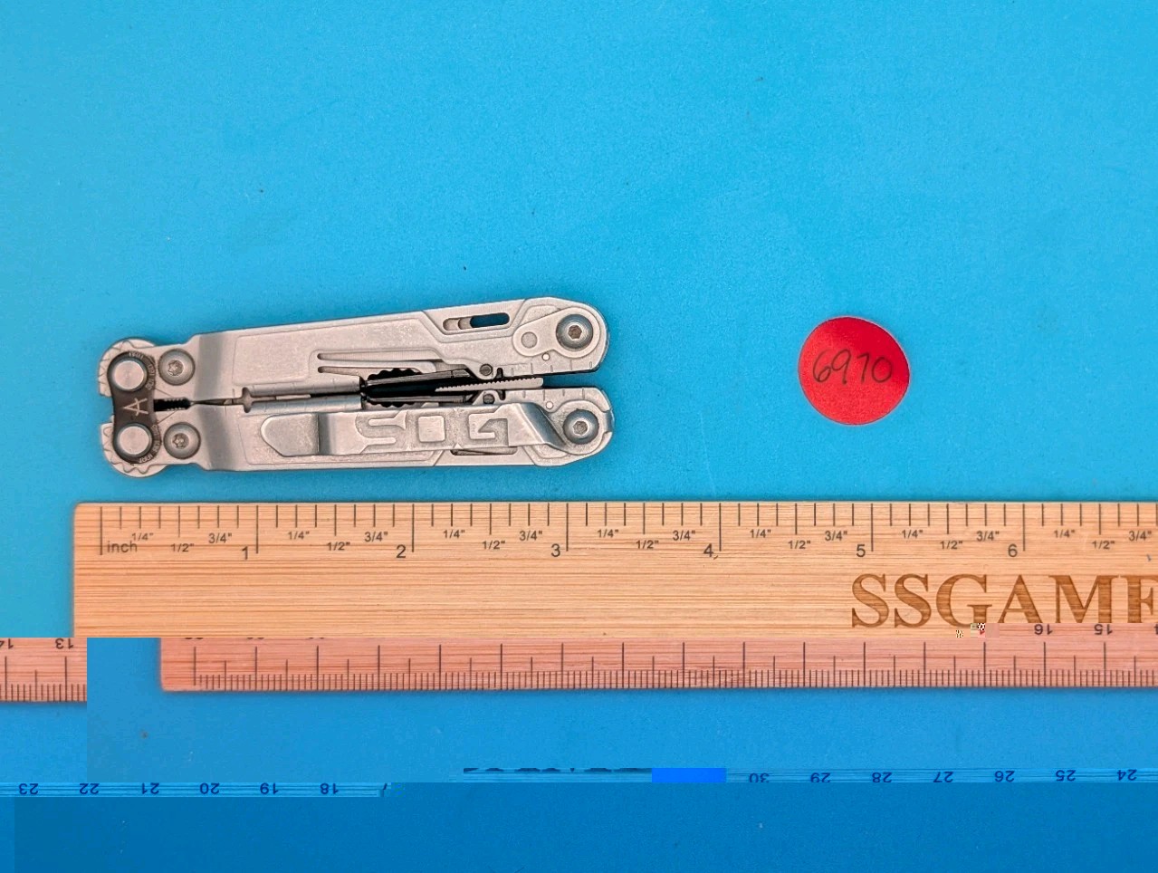 SOG PowerPint Tool Compact Lightweight Silver Multi-Tool!