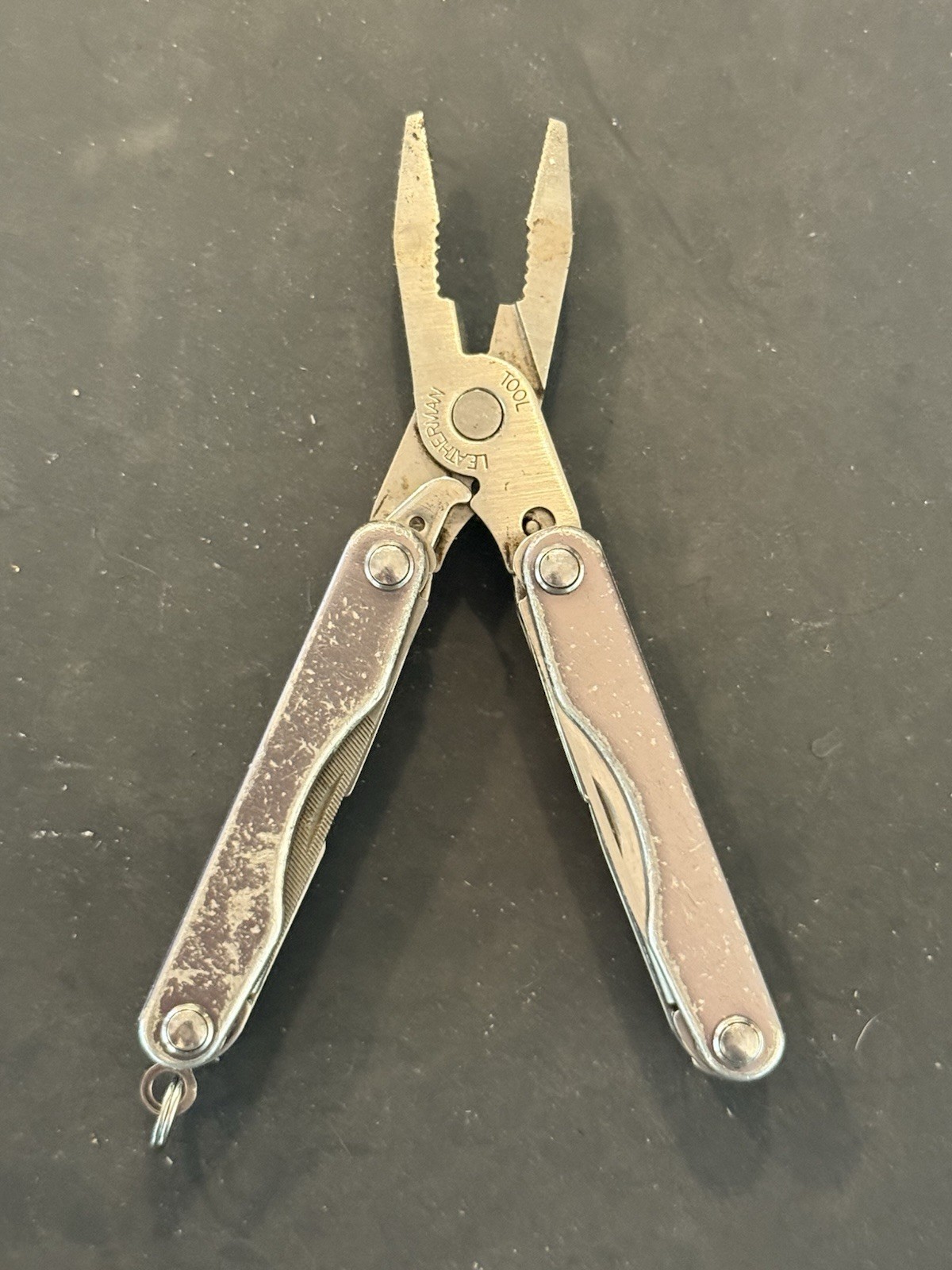 Leatherman Squirt P4 Gray Multitool Key Ring Discontinued Used