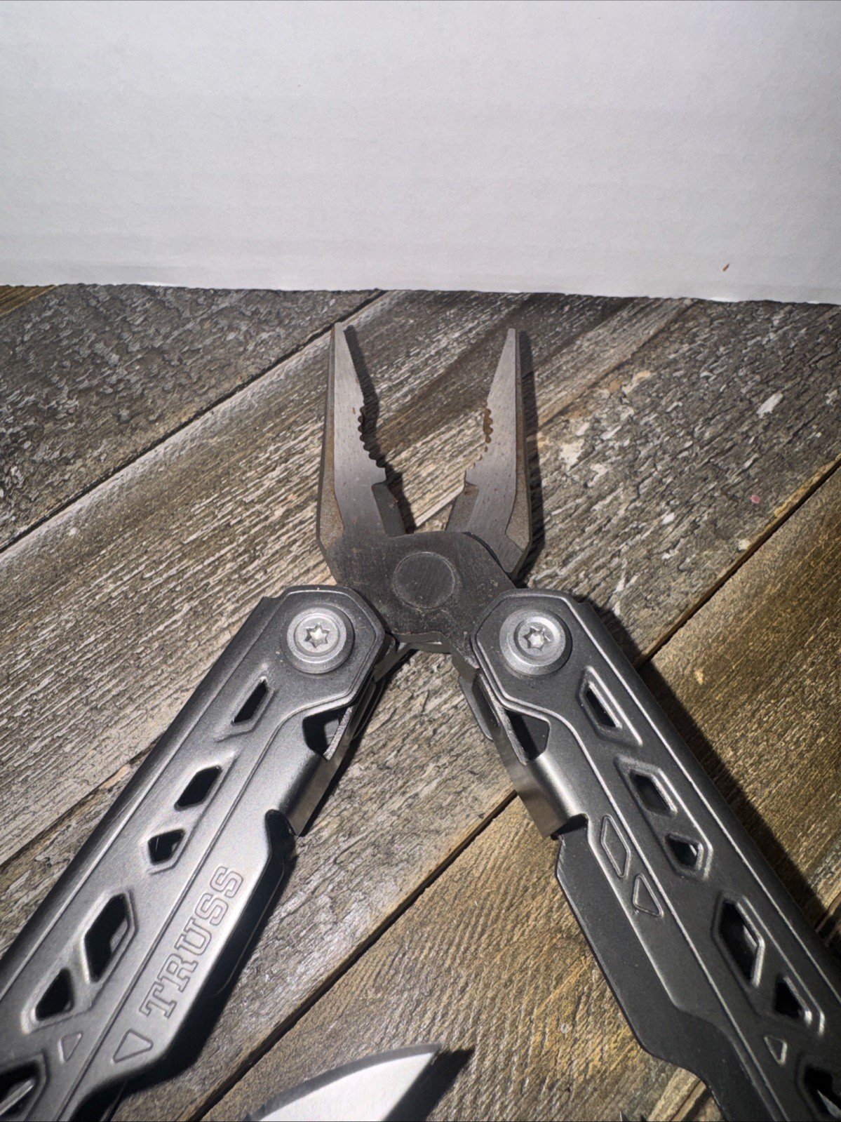 Gerber Truss 17-in-1 Multi Tool Random selection of x1(ONE) per order, m4