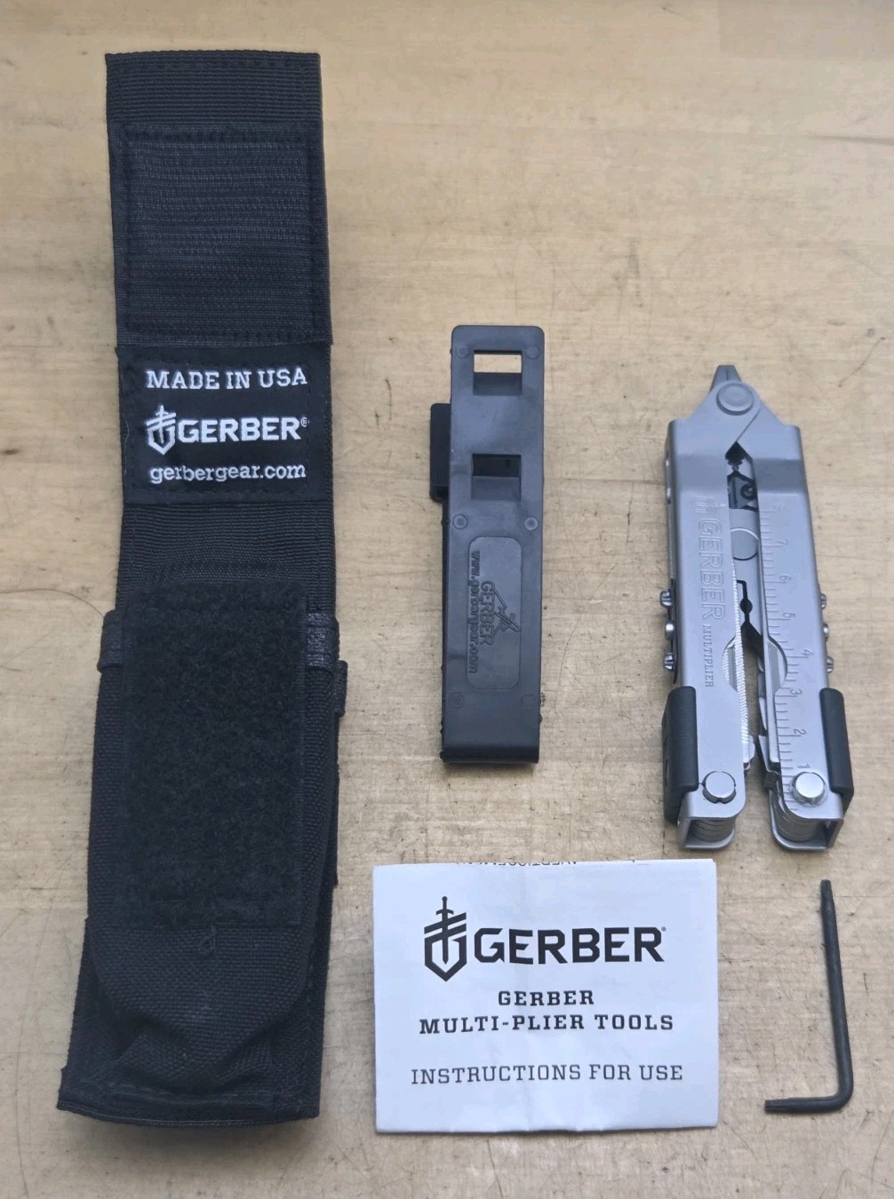 New Gerber Needle Nose Multi-Plier Multi-Tool With Sheath