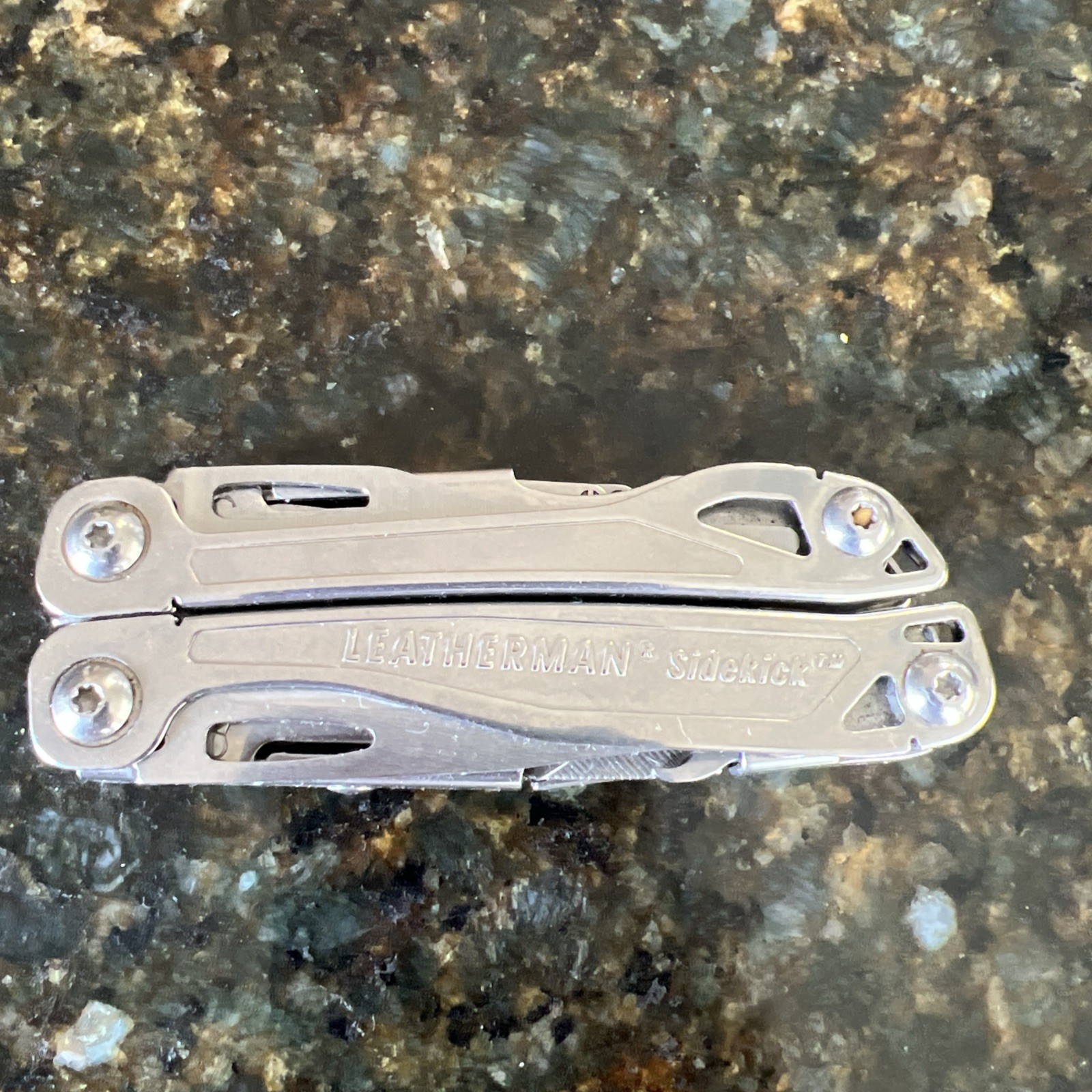 Leatherman Sidekick 14-In-1 Stainless Steel Multi Tool