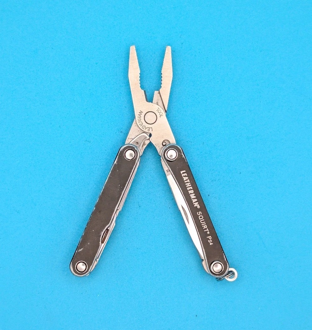 Leatherman SQUIRT PS4 Multi-Tool With Pliers Scissors Knife BLACK!