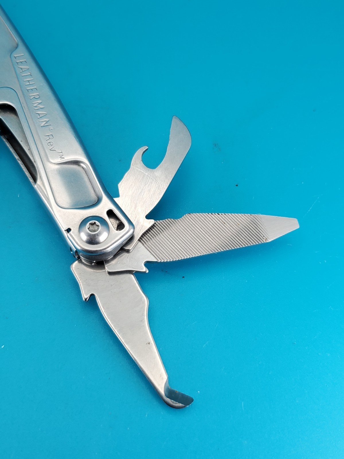 Leatherman Rev 3.8″ Multi-Tool, Stainless!