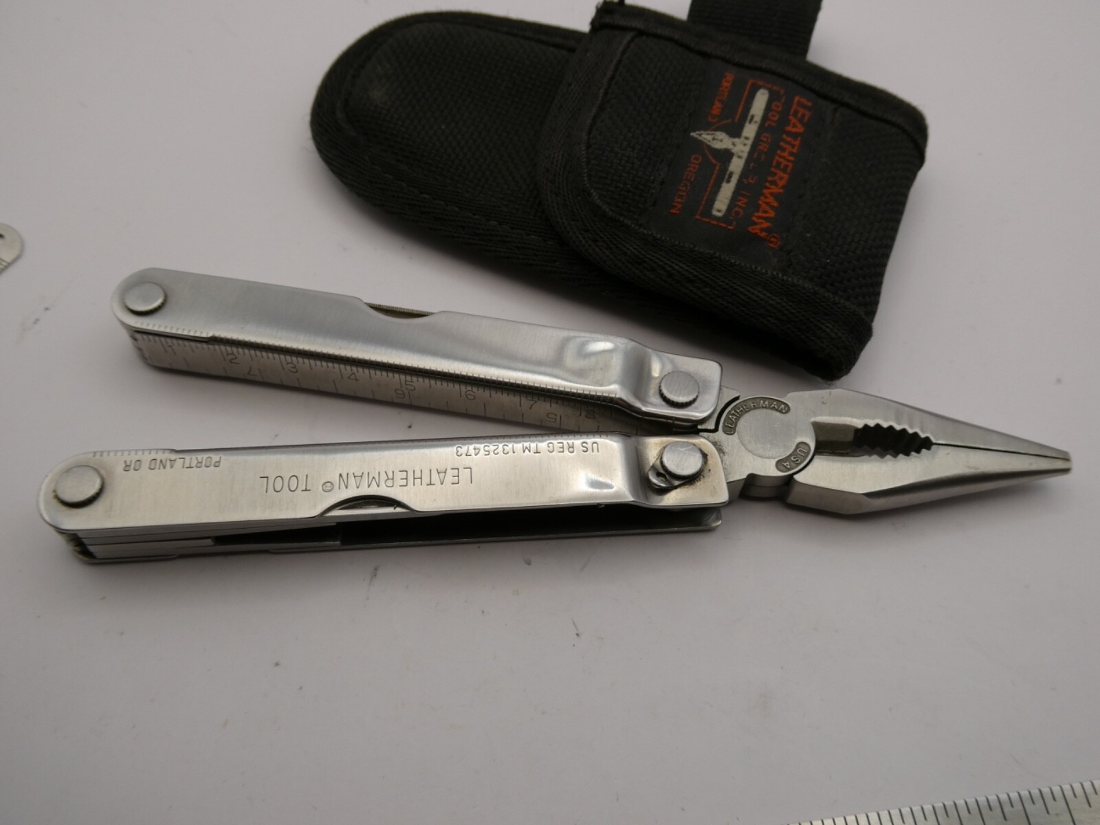VINTAGE LEATHERMAN TOOL US REG 1325473 MULTI TOOL MADE IN USA WITH SHEATH