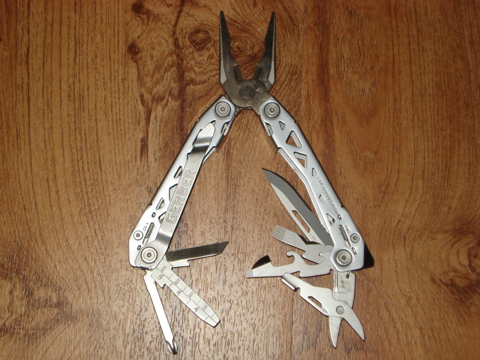 Gerber Gear Suspension-NXT 15-in-1 EDC Multi tool, Excellent Condition