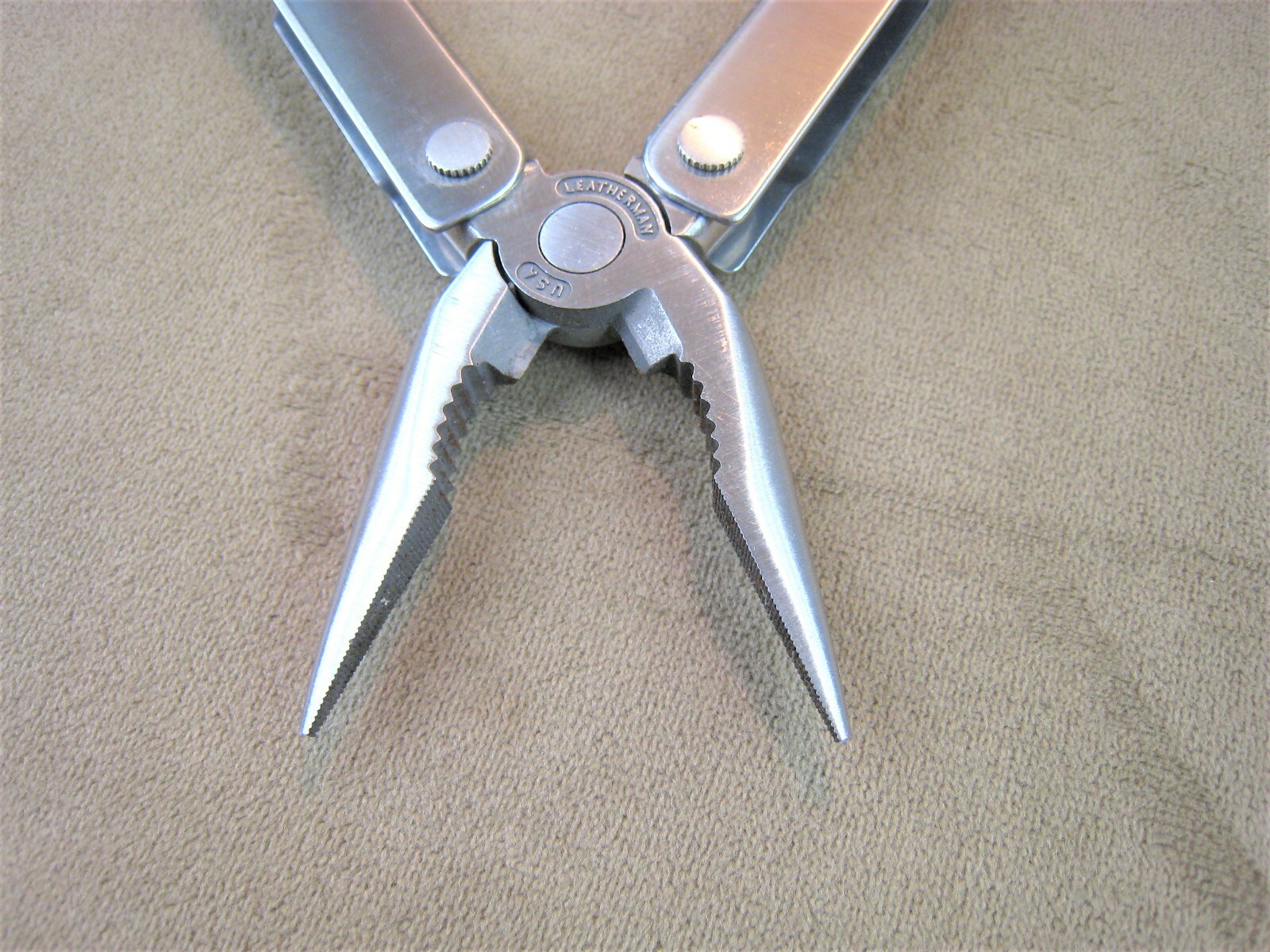 TIGHT! VINTAGE USA LEATHERMAN TOOL US. REG. TM 1325473 MULTI-TOOL KNIFE PLIERS