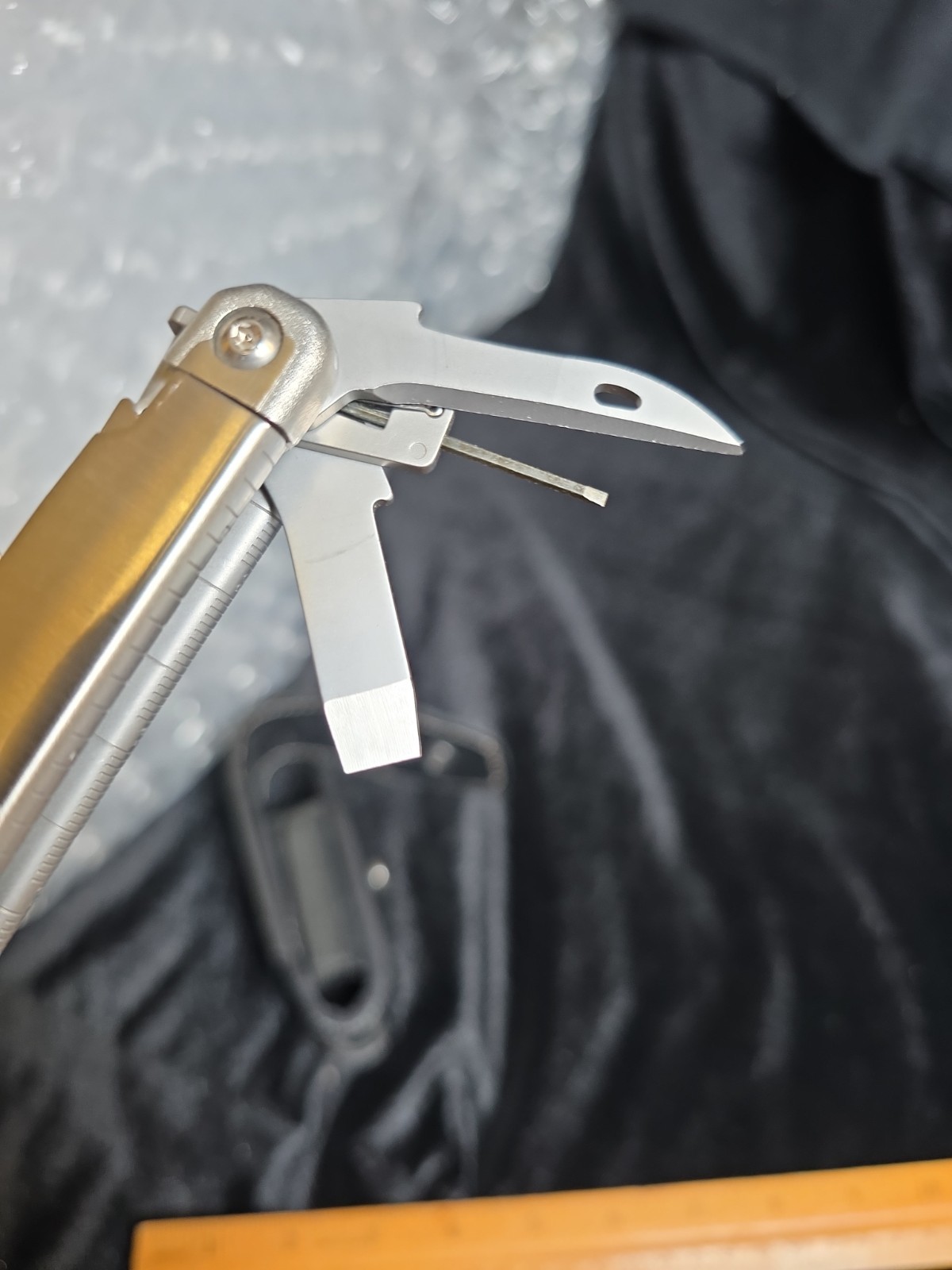 LEATHERMAN SURGE 21-In-1 Stainless Heavy Duty Multitool Blade Xchanger w Sheath!
