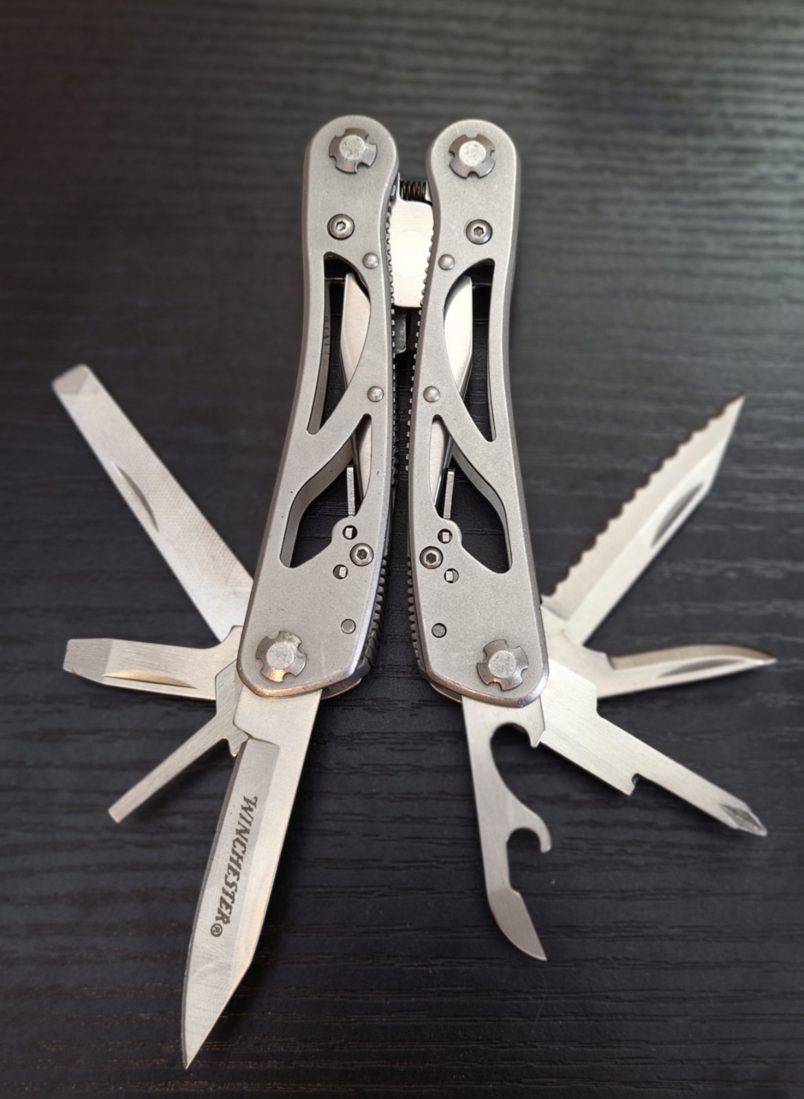 TSA CONFISCATED Name Brand Multi-Tools – Hand Picked (LOT OF 5)