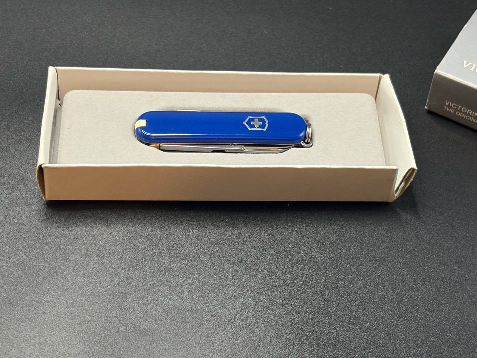 Swiss Army Victorinox Blue 58mm Small/Mini/Keychain/Multitool/Box/5 Tools