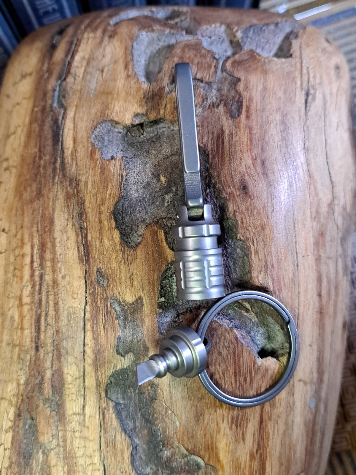 EDC Titanium Keychain Belt Loop Clip Quick-Release With Built-in Box Opener