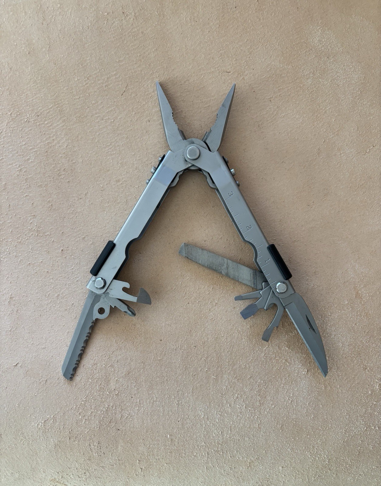 Gerber 30-000314 Multi-Plier 600 Multi-Tool – Black