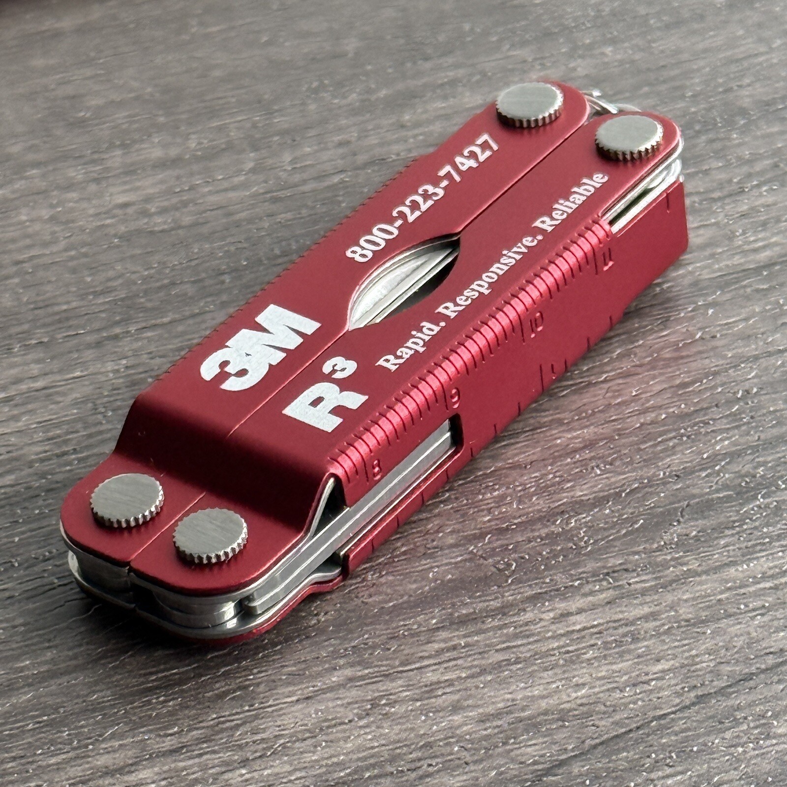 Leatherman MICRA RED Multitool in Vintage Gift Tin. Branded 3M