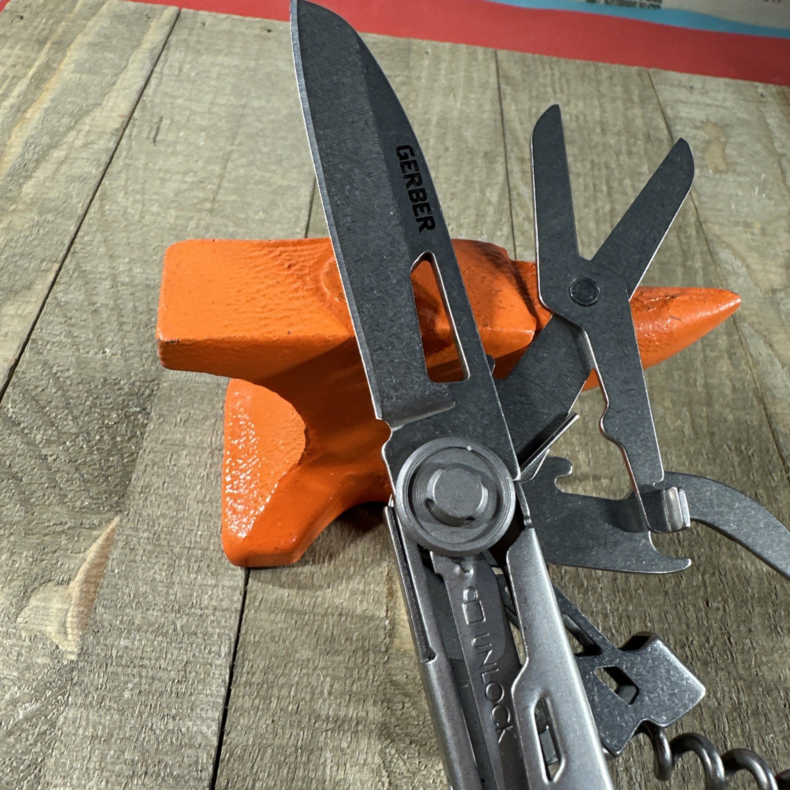 GERBER ARMBAR CORK GOLD MULTI TOOL & KNIFE 3.5 In Bade” Nice Condition