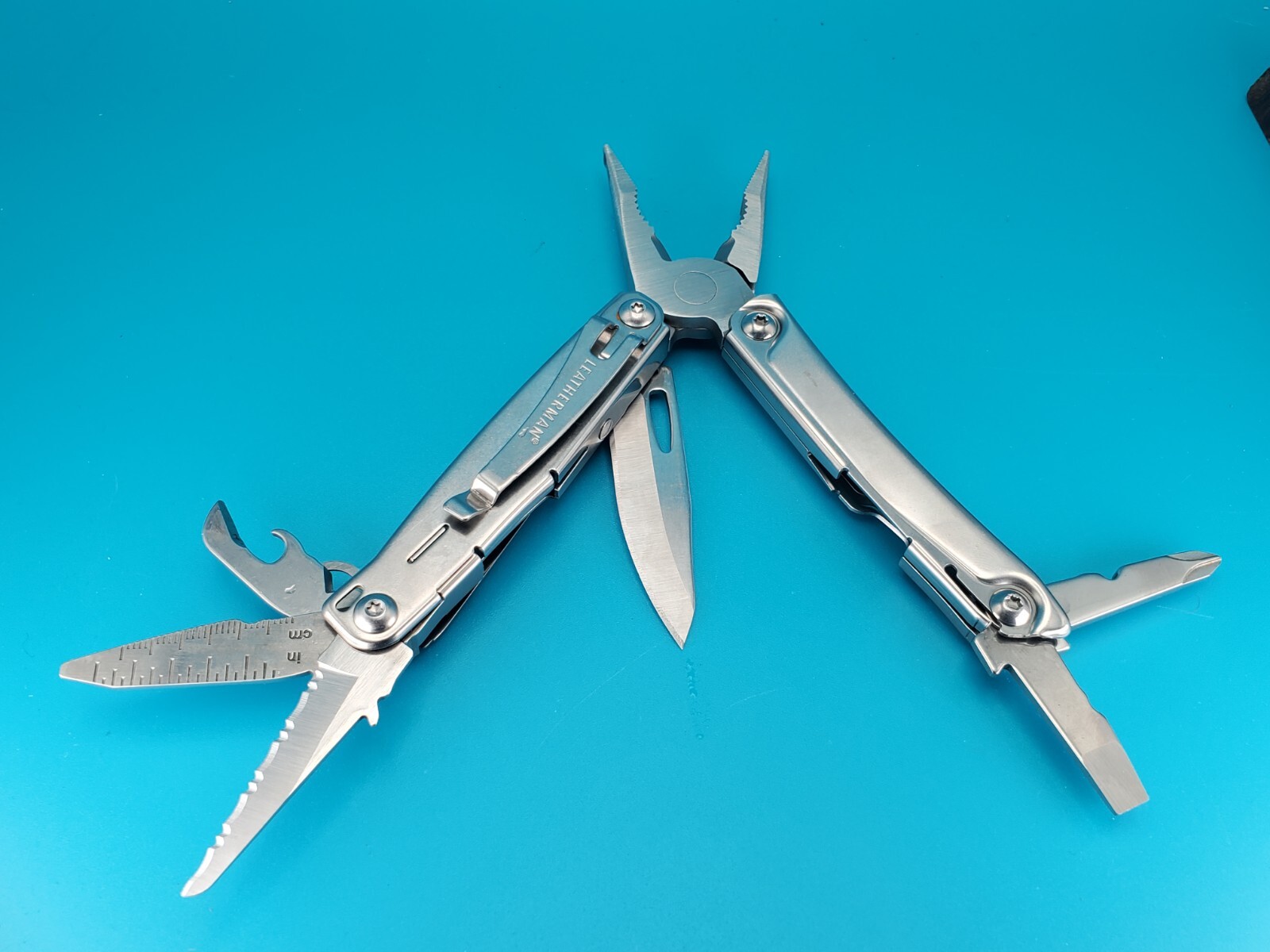 Leatherman Bolster 13 Tool Stainless Steel Multi-Tool!