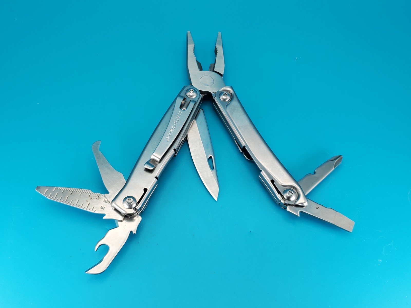 Leatherman Rev 3.8″ Multi-Tool, Stainless!