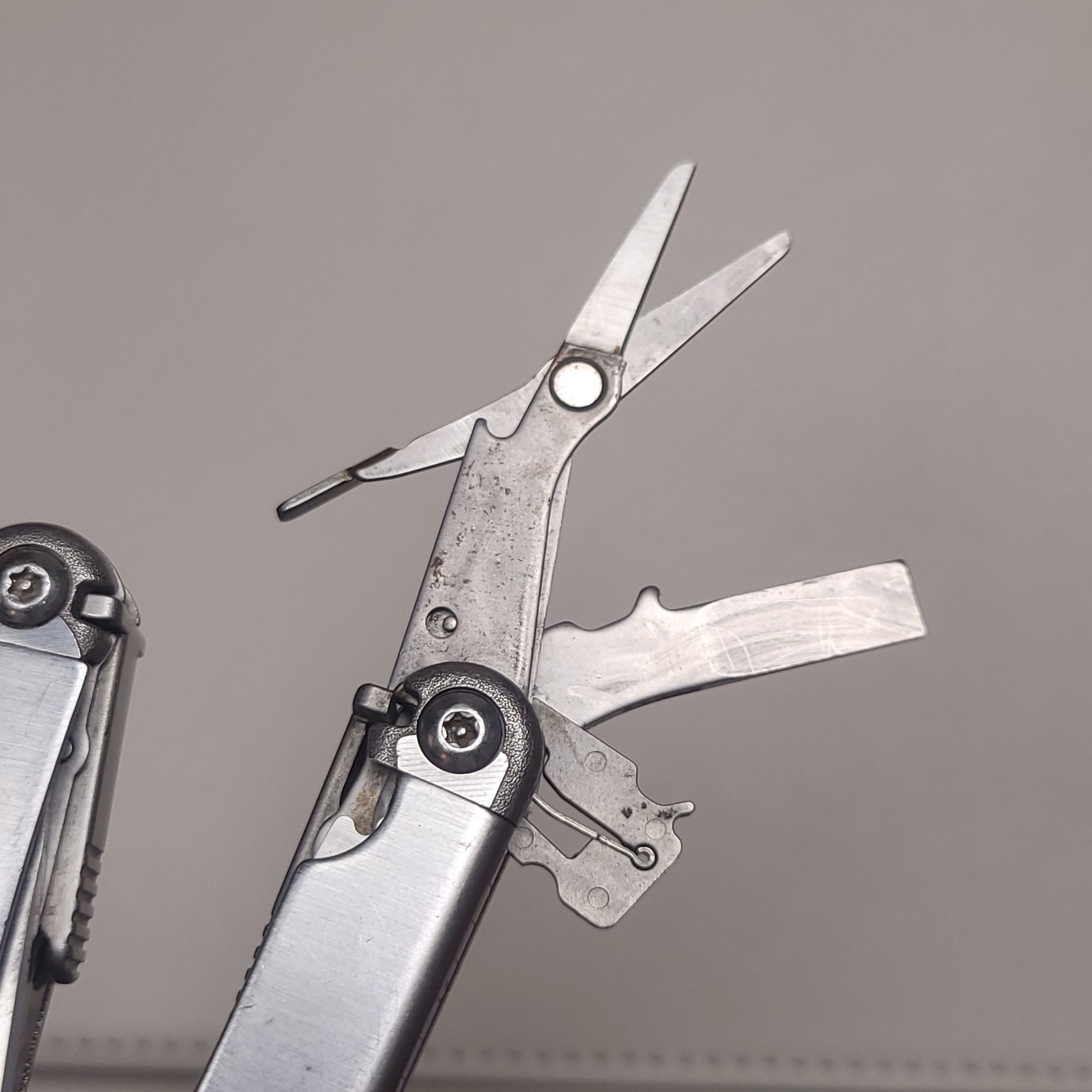 Leatherman Wave+ Plus Multi-Tool Pliers Saw Knife