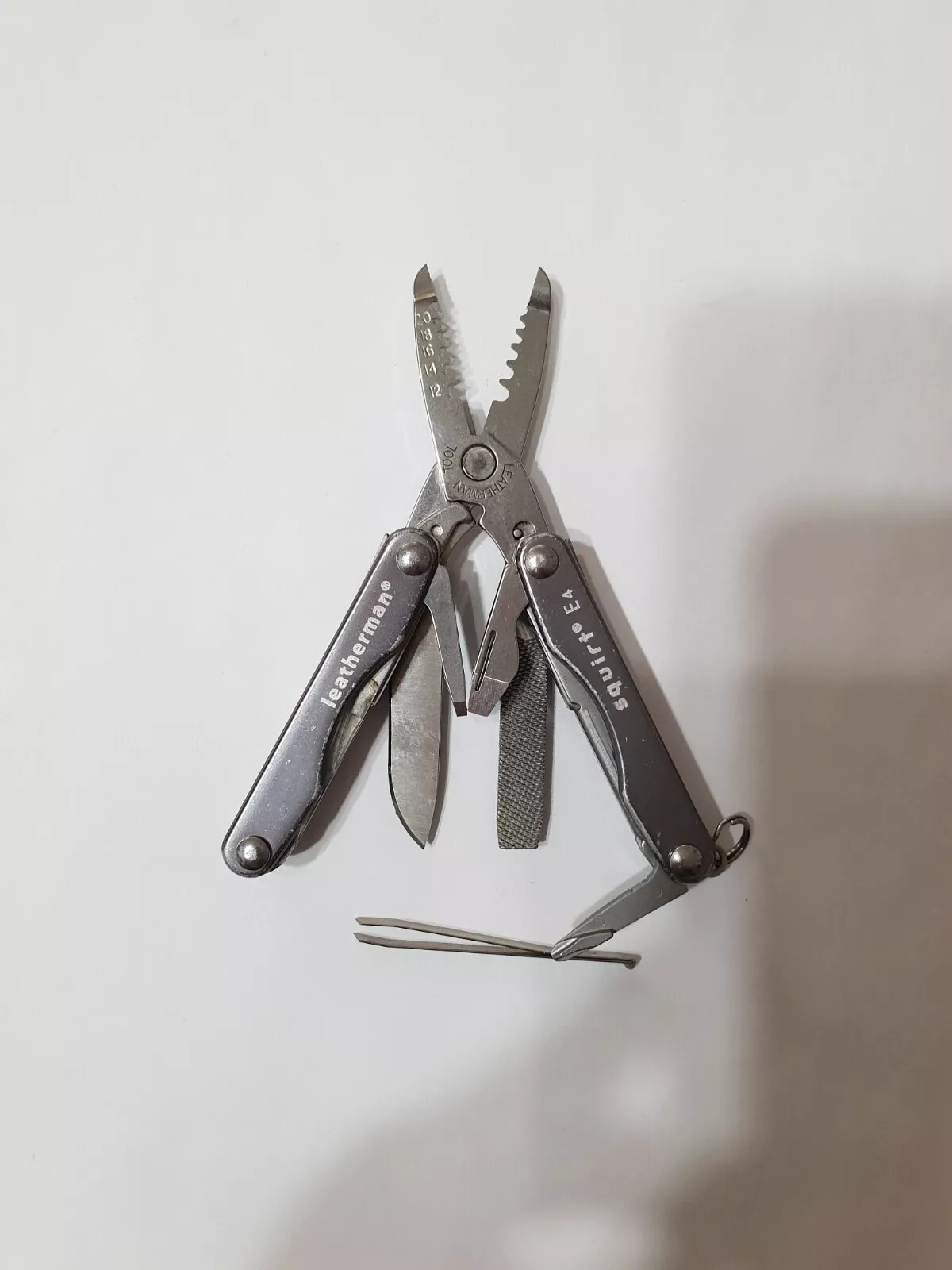 🔥🔥🔥 Leatherman Squirt E4 Stainless Steel Multitool Keychain Rare Gray
