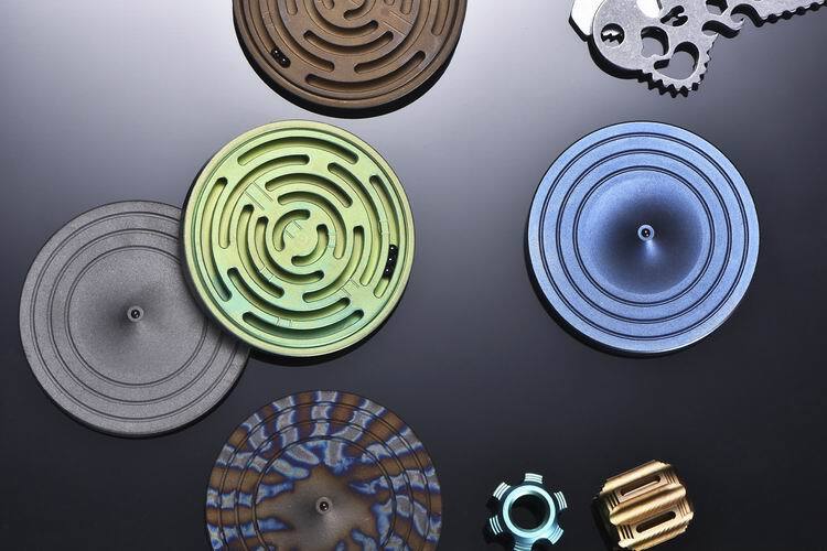 Titanium Alloy Maze Spinning Top Coin Hand Spinner Anti Stress EDC Fidget Toy