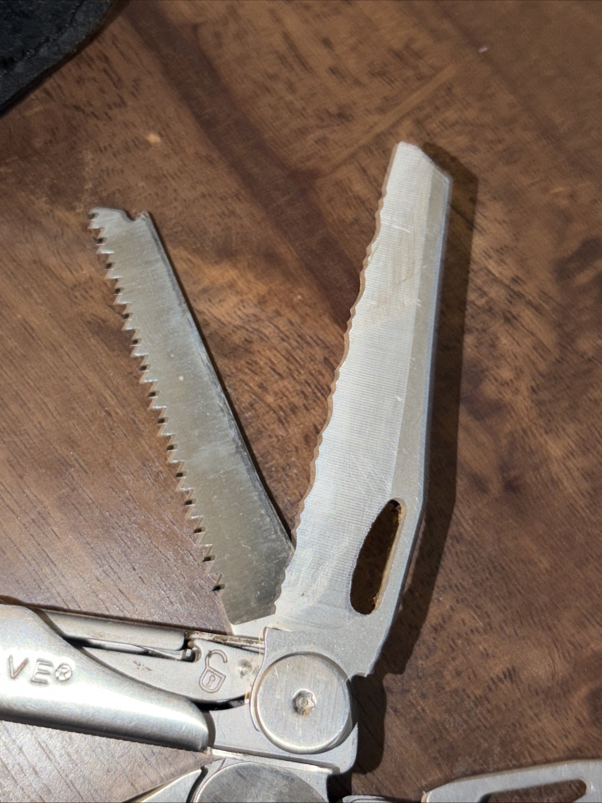 Leatherman Wave Multi-Tool Stainless Steel, with OEM Leather Sheath