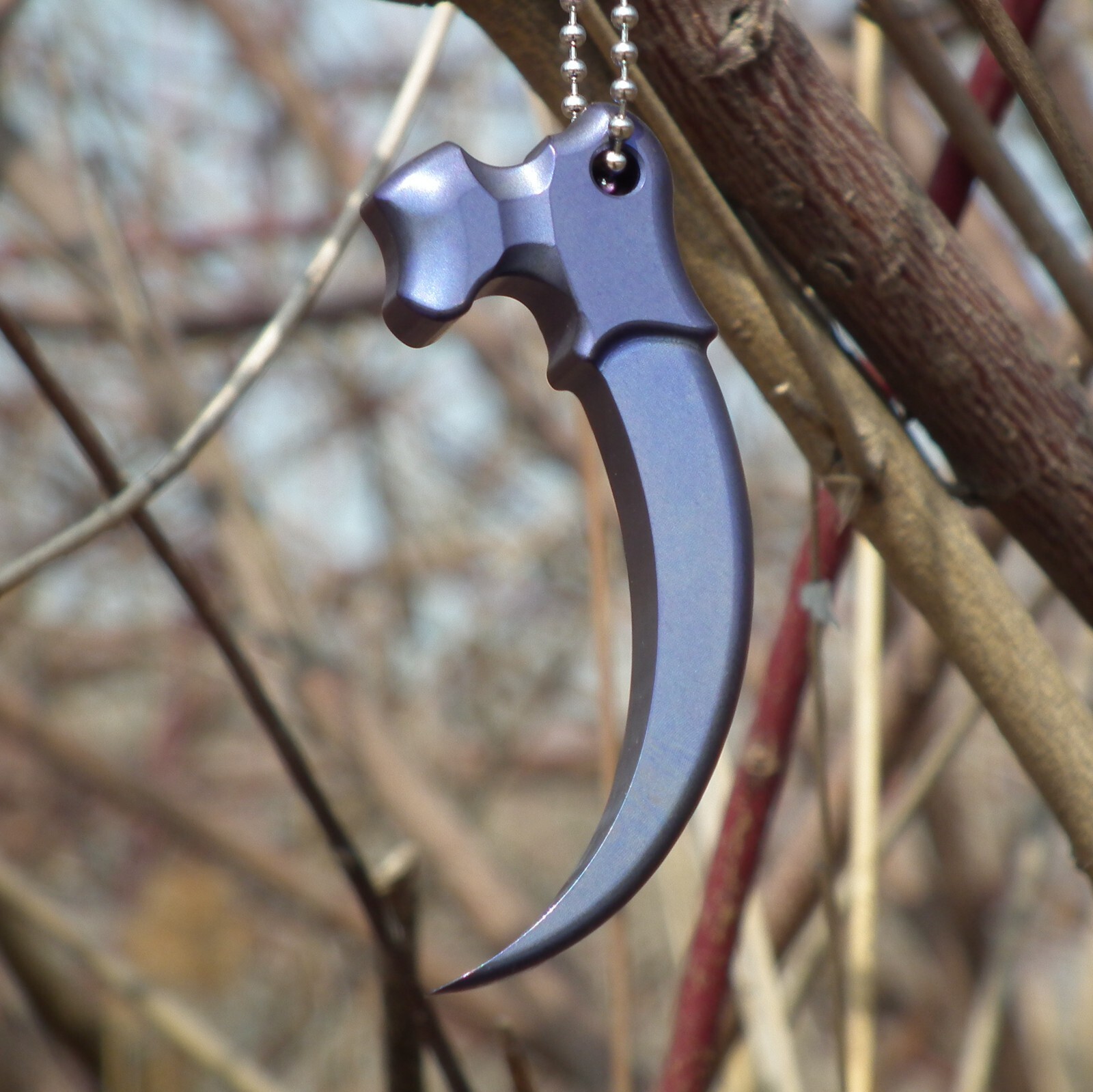 EDC pendant necklace ornament DISPLAY