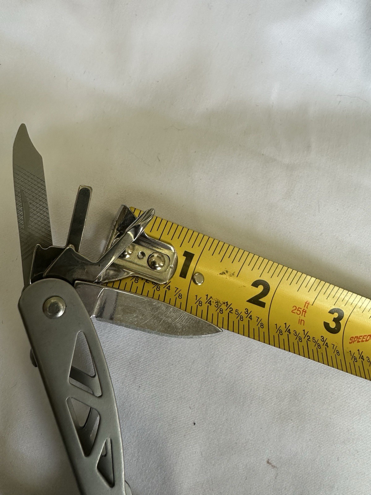 Stainless Steel Pocket Knife Multi-Tool Blade Unbranded Letherman Style 3” Cl