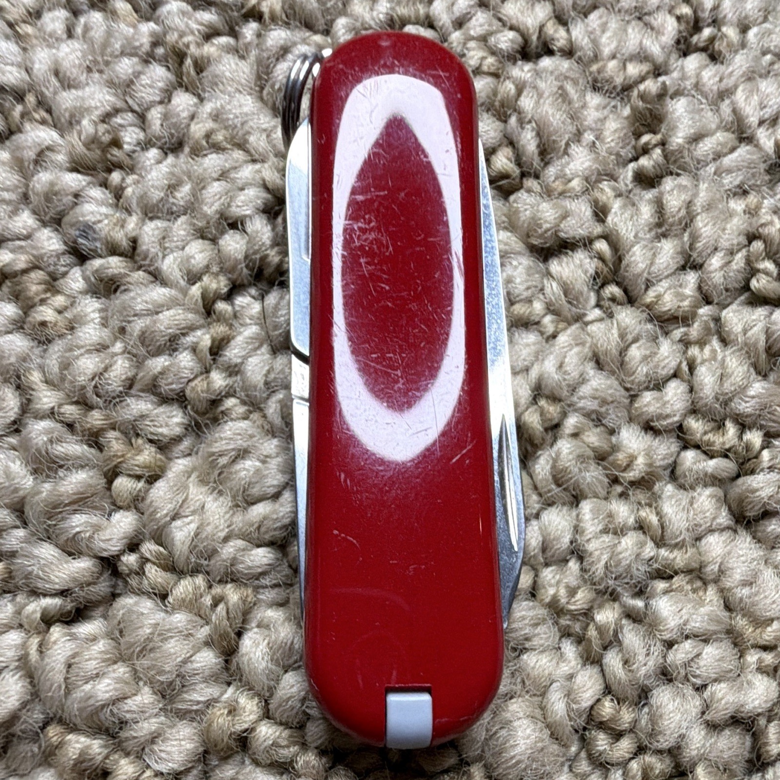 Victorinox Classic SD Red Swiss Army Multi-Tool 5 Tools Scissors Knife Nail File