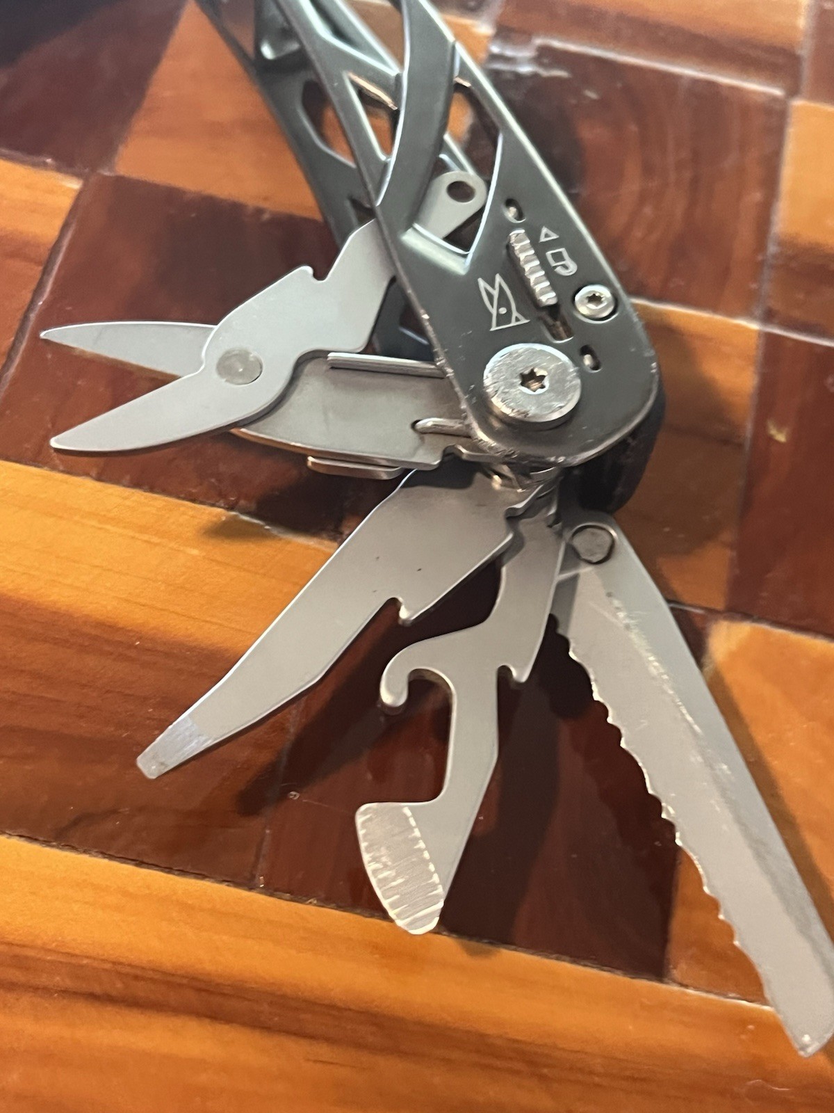 Gerber Suspension Multi-tool With Sheath