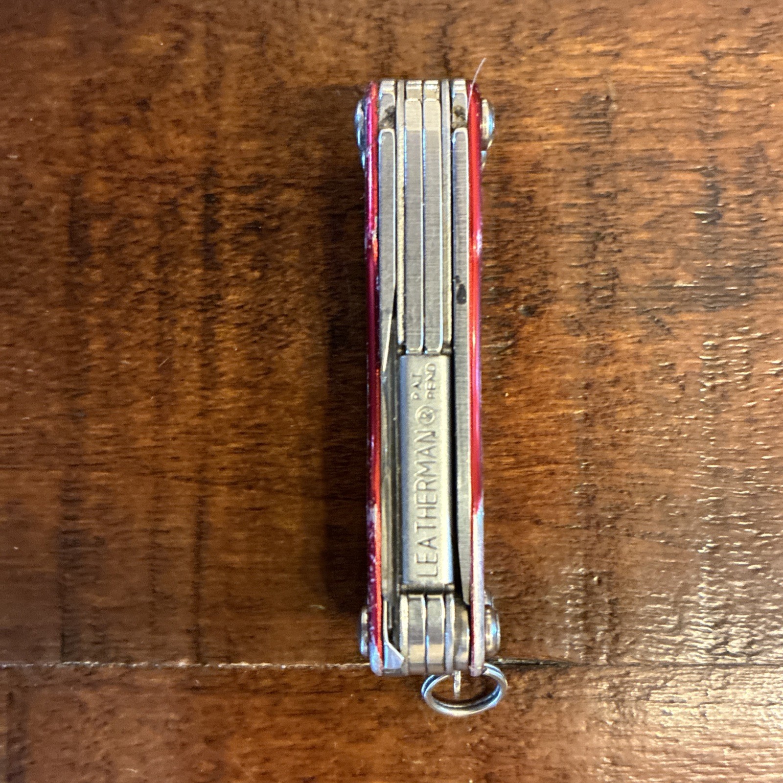 Leatherman Squirt “Radio Shack” E4 Multi-Tool w/Wire Strippers – Very Good