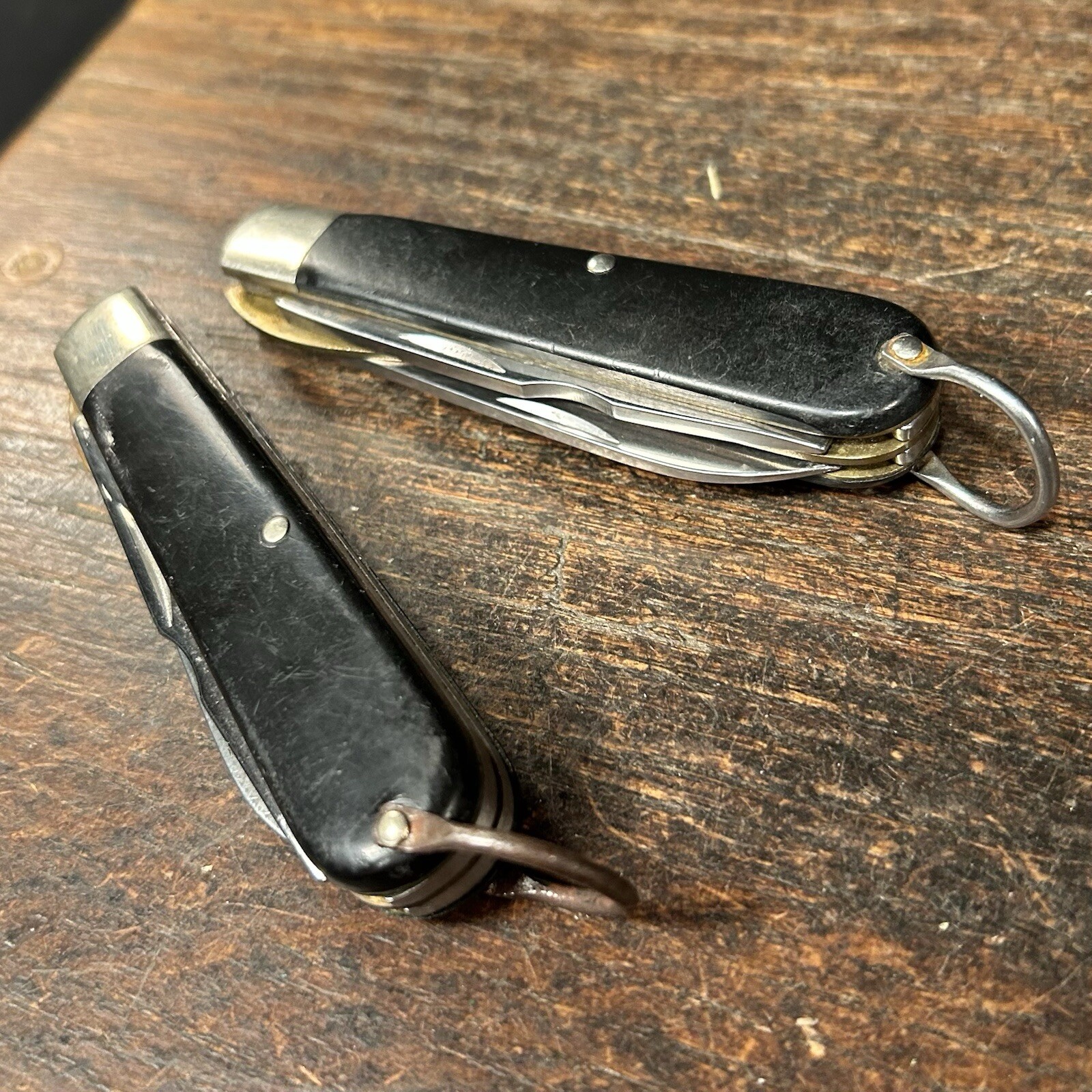 Vintage Pocket Knife Lot (2) Camillus New York USA TL-29
