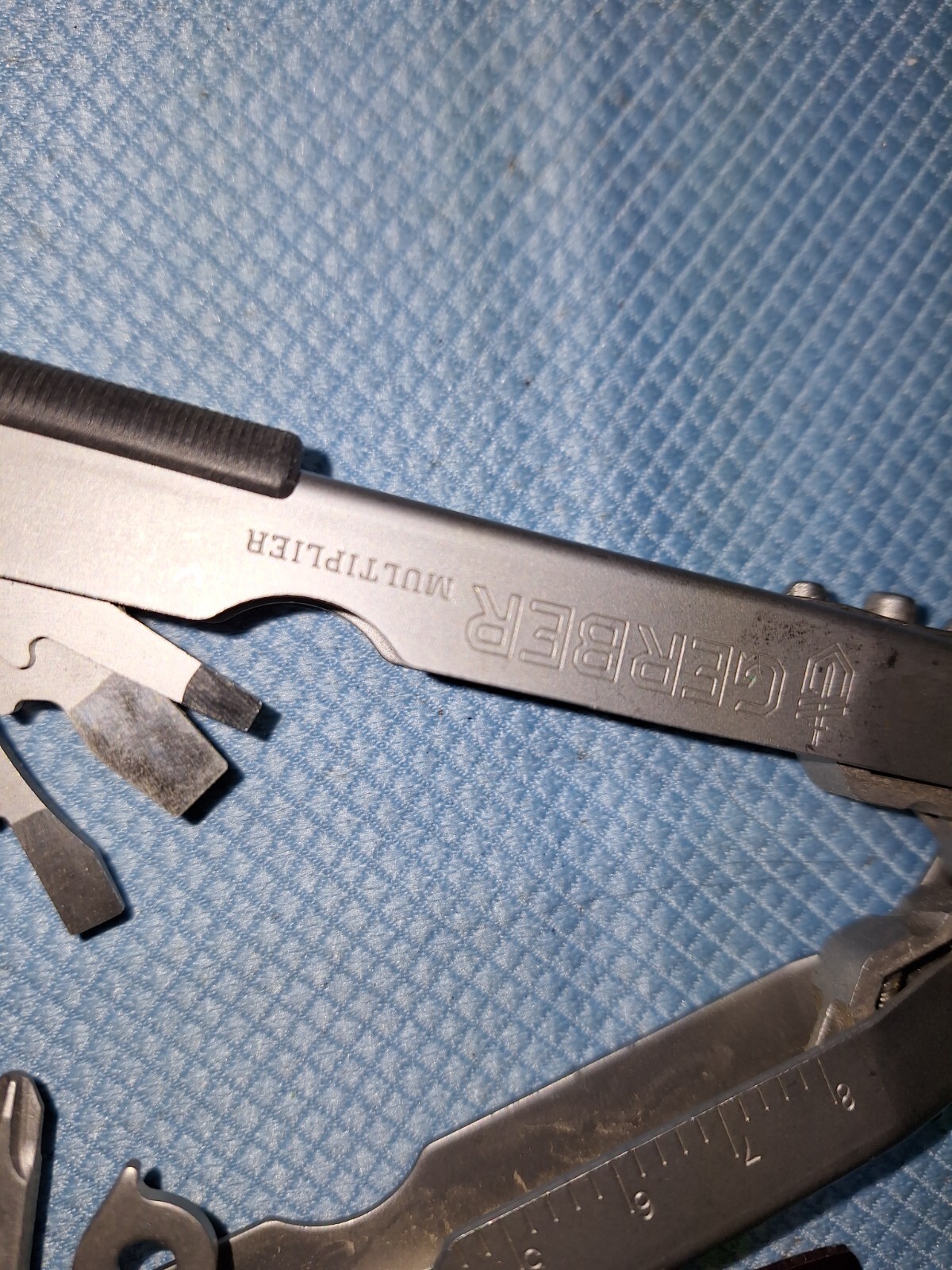 1 SILVER GERBER Multi Tool W/ BONUS EXCELLENT lot AZ19