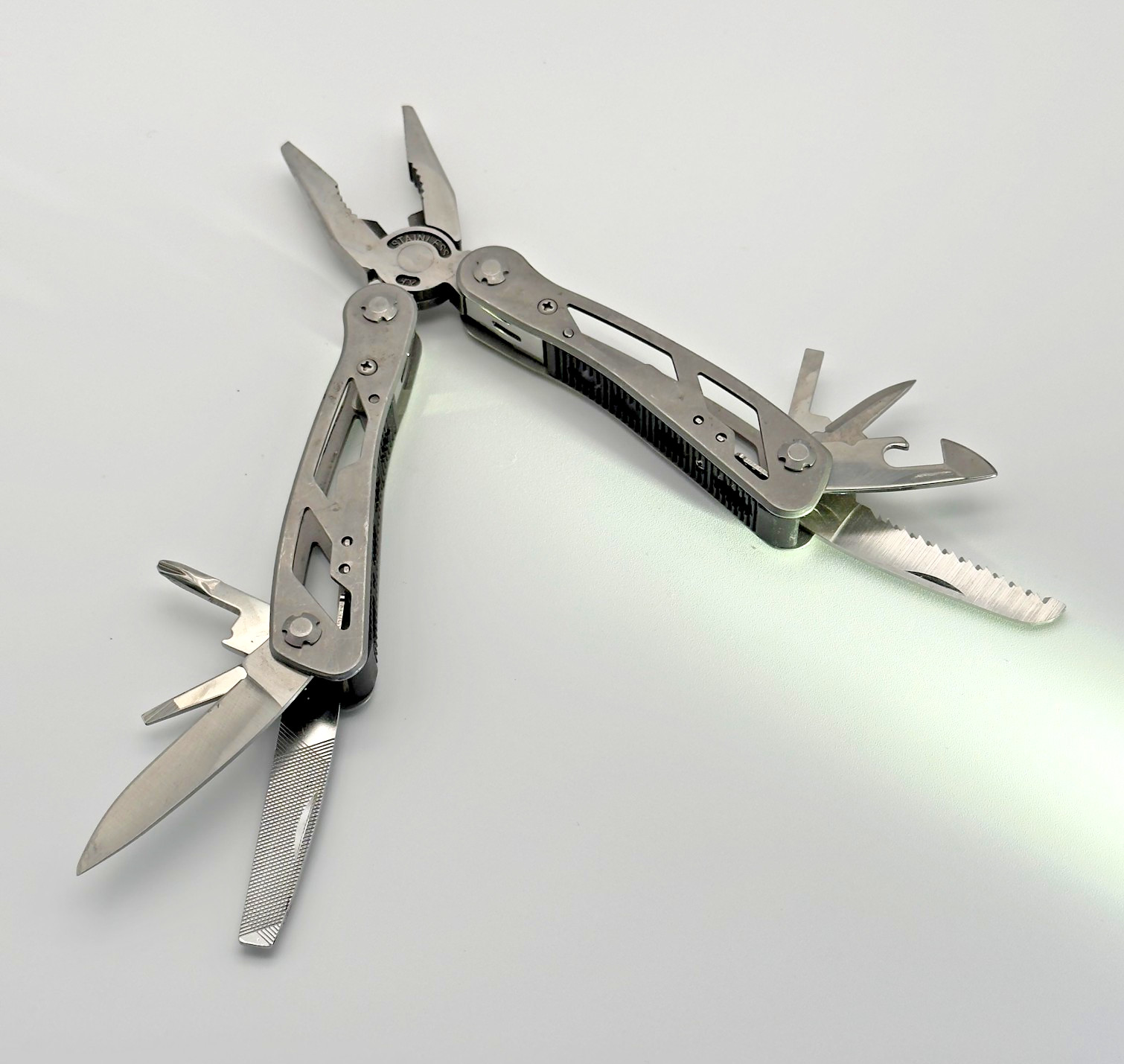 Stanley Multi Tool 2CR 12 in 1 Pocket Knife Pliers Saw Screwdriver File